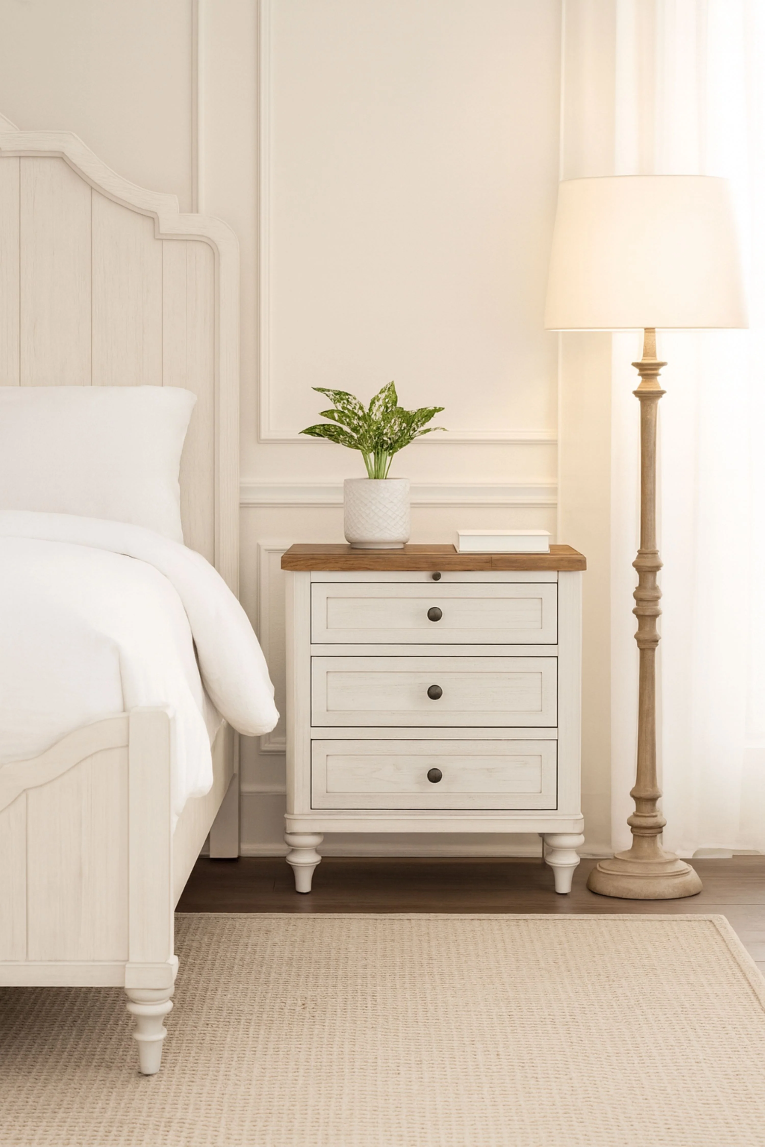 Anberlin 3-Drawer Nightstand with USB - Image 9
