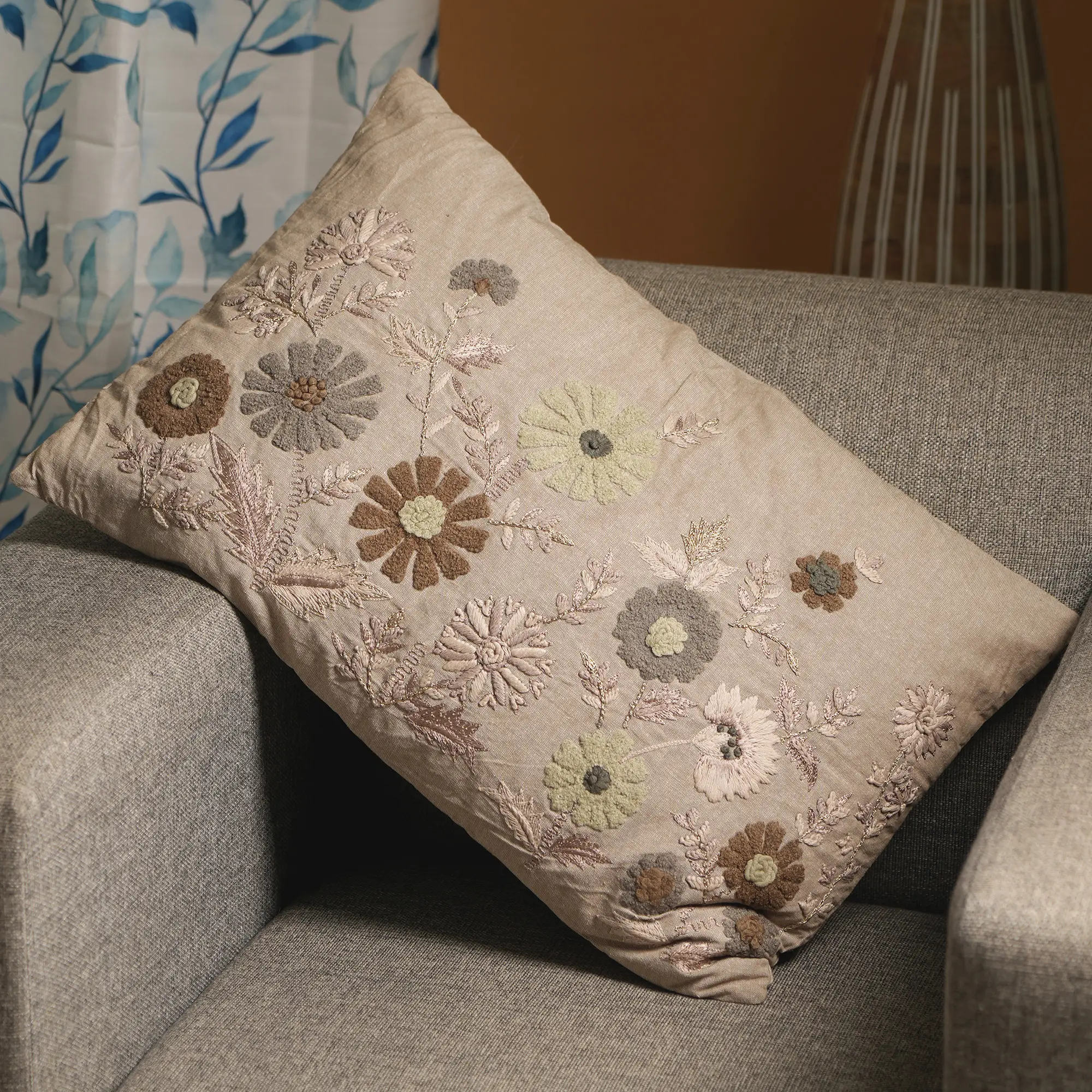 100% Linen Floral Embroidery Cushion