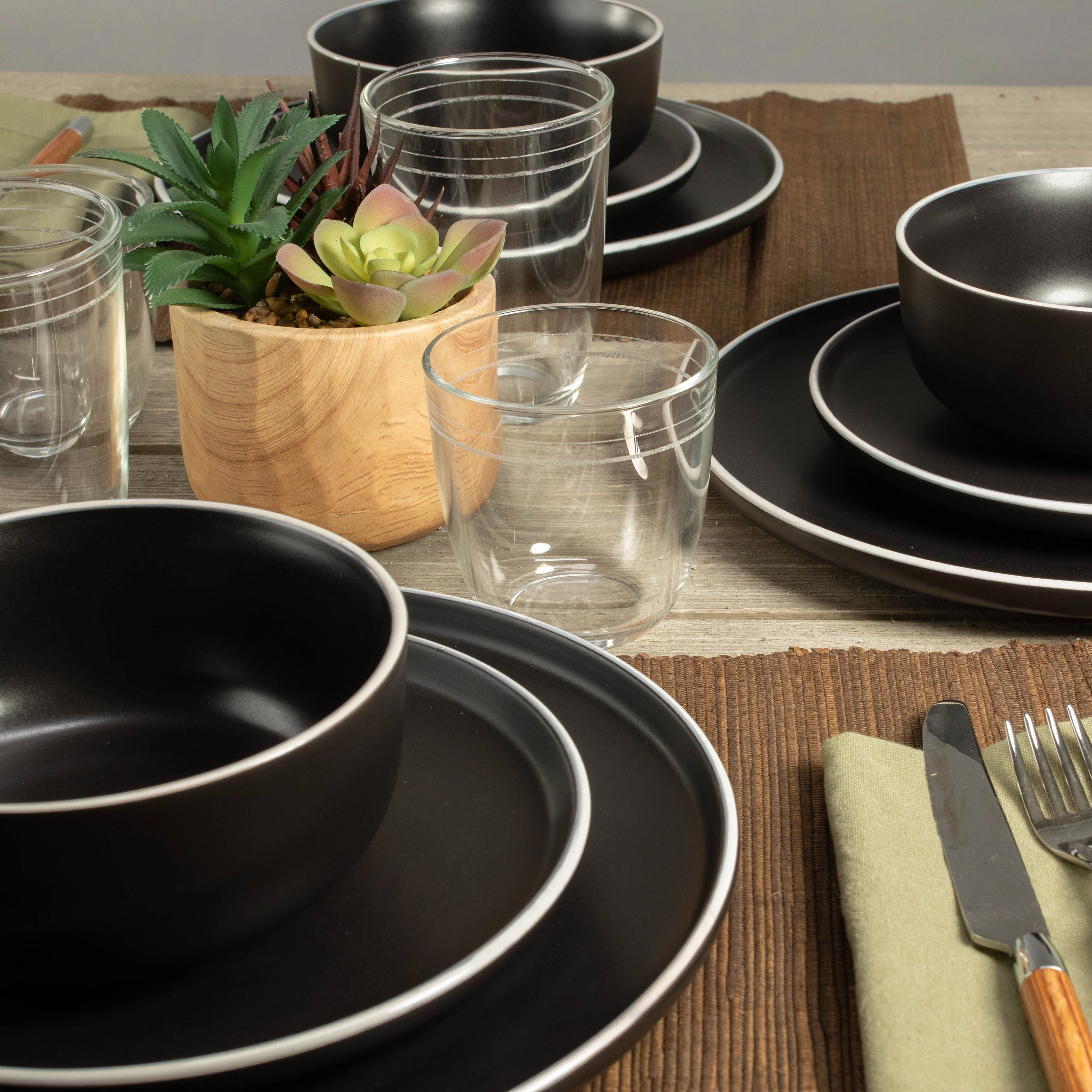 12-Piece Dinnerware Set Tempo Onyx - Image 6