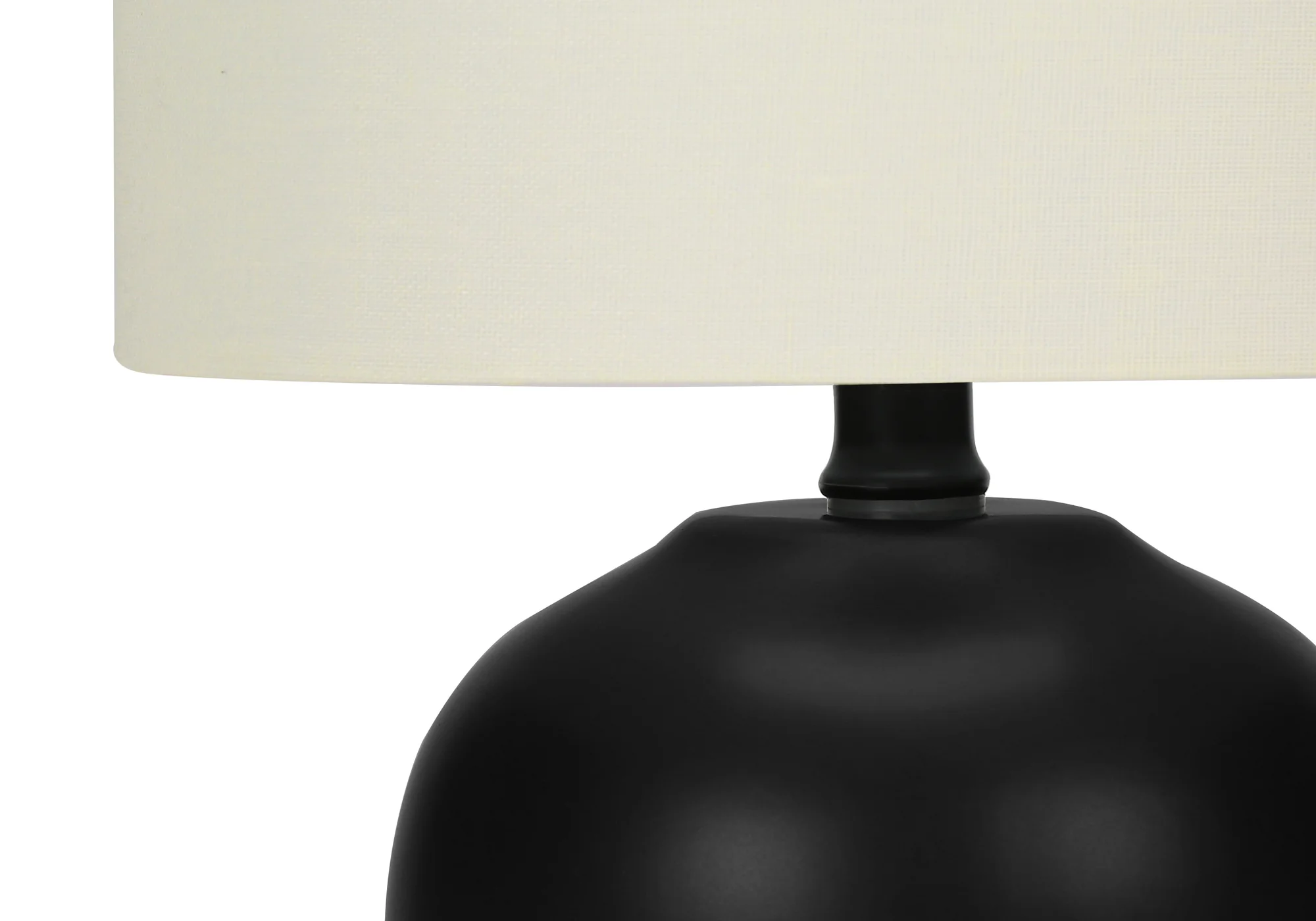 Northfield Ceramic Table Lamp - Image 3