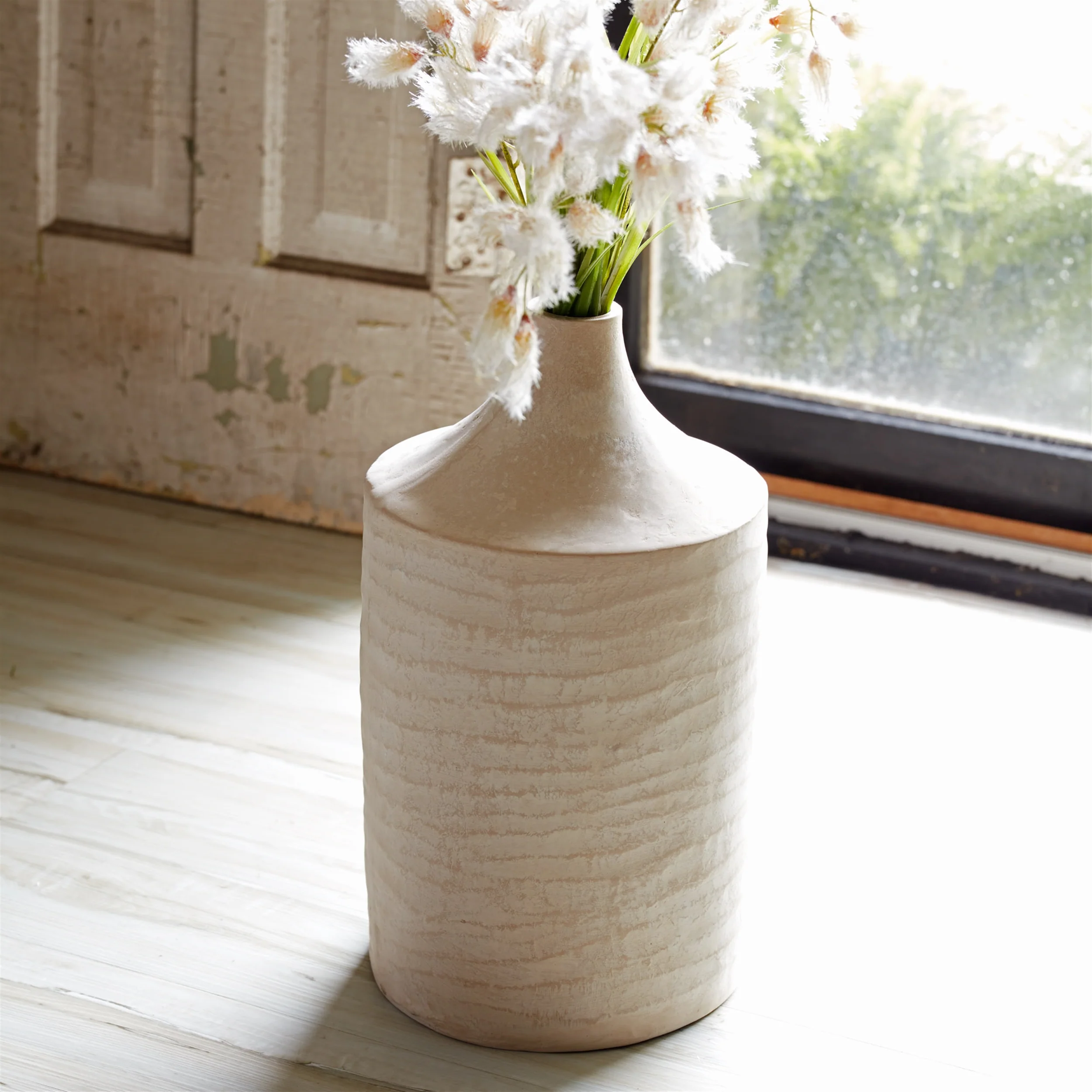 18" Recycled Paper Chalk Vase - Image 4