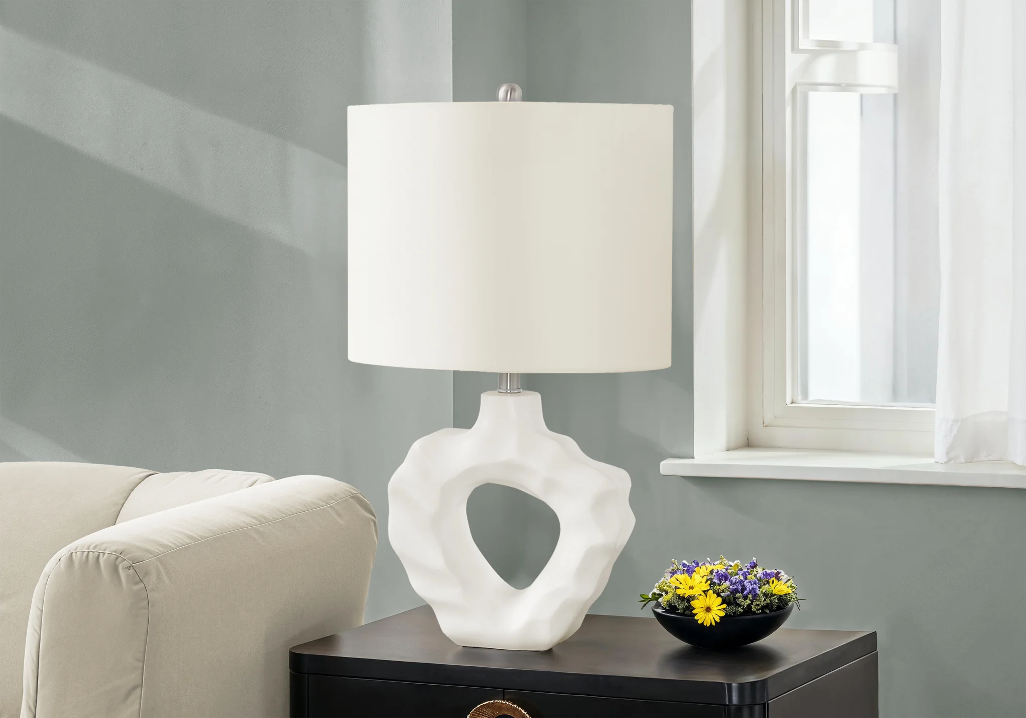 Montclair Resin Table Lamp - Image 2