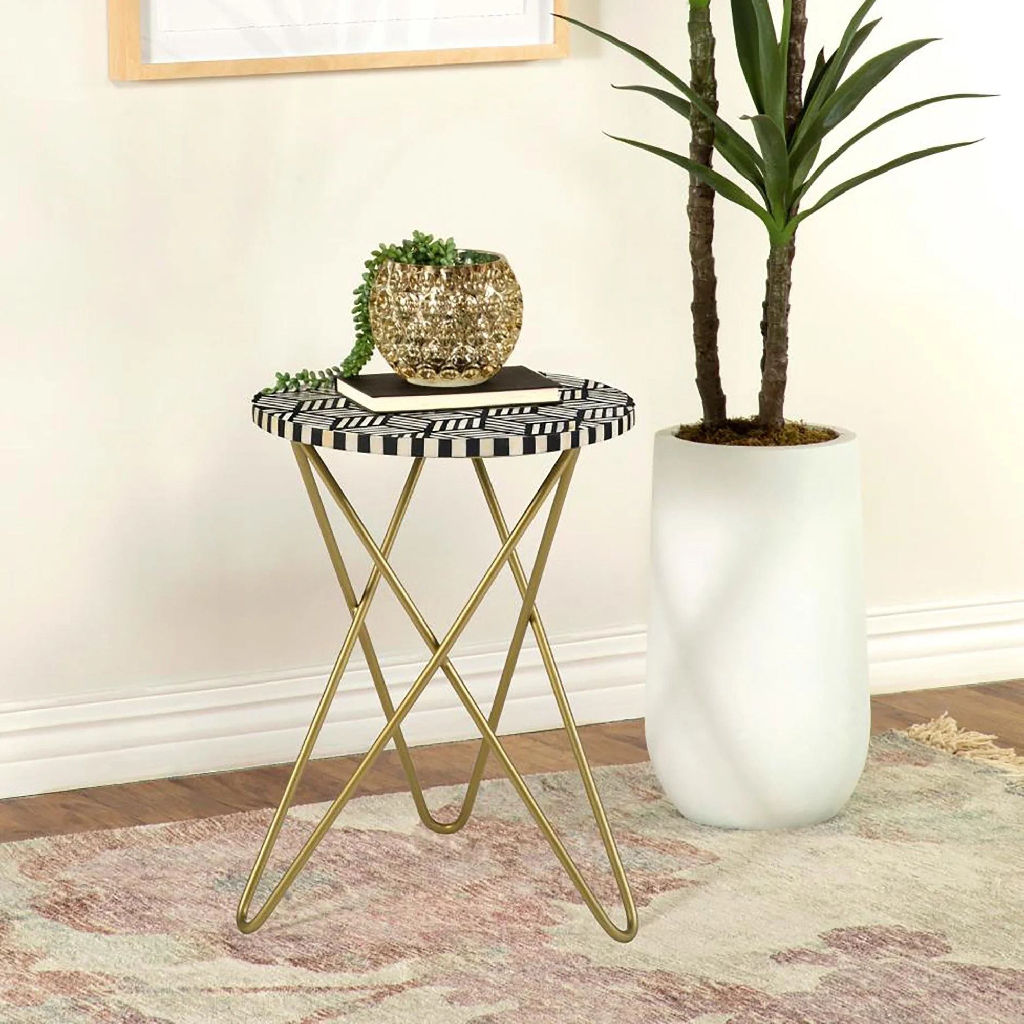 Accent Table with Metal Hairpin Legs and Round Tabletop - Image 2