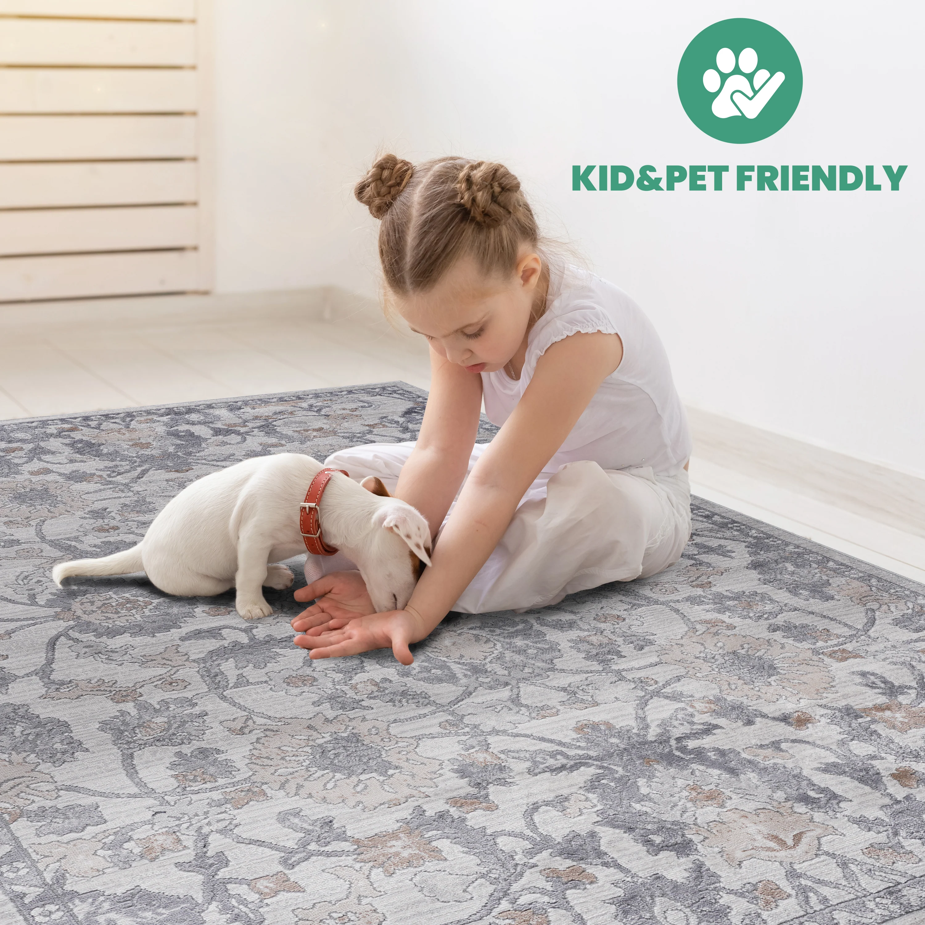 Area Rug with Traditional Floral Motif - Image 5
