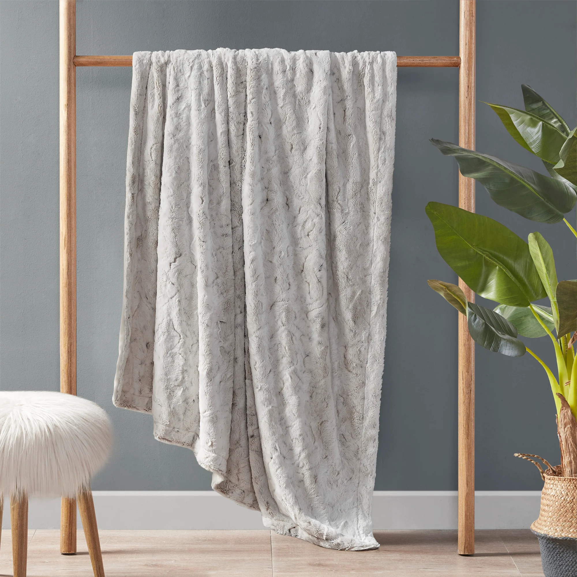 Faux Fur Throw - Image 48