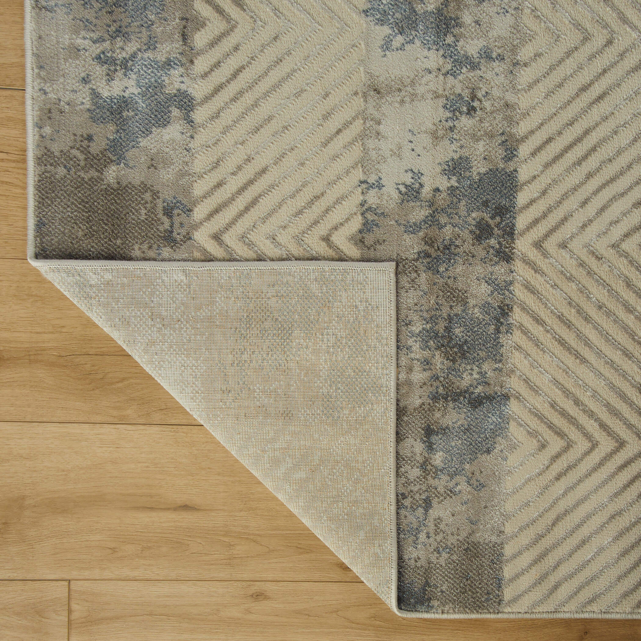 Betsi Vintage Chevron Stripe Rug - Image 5