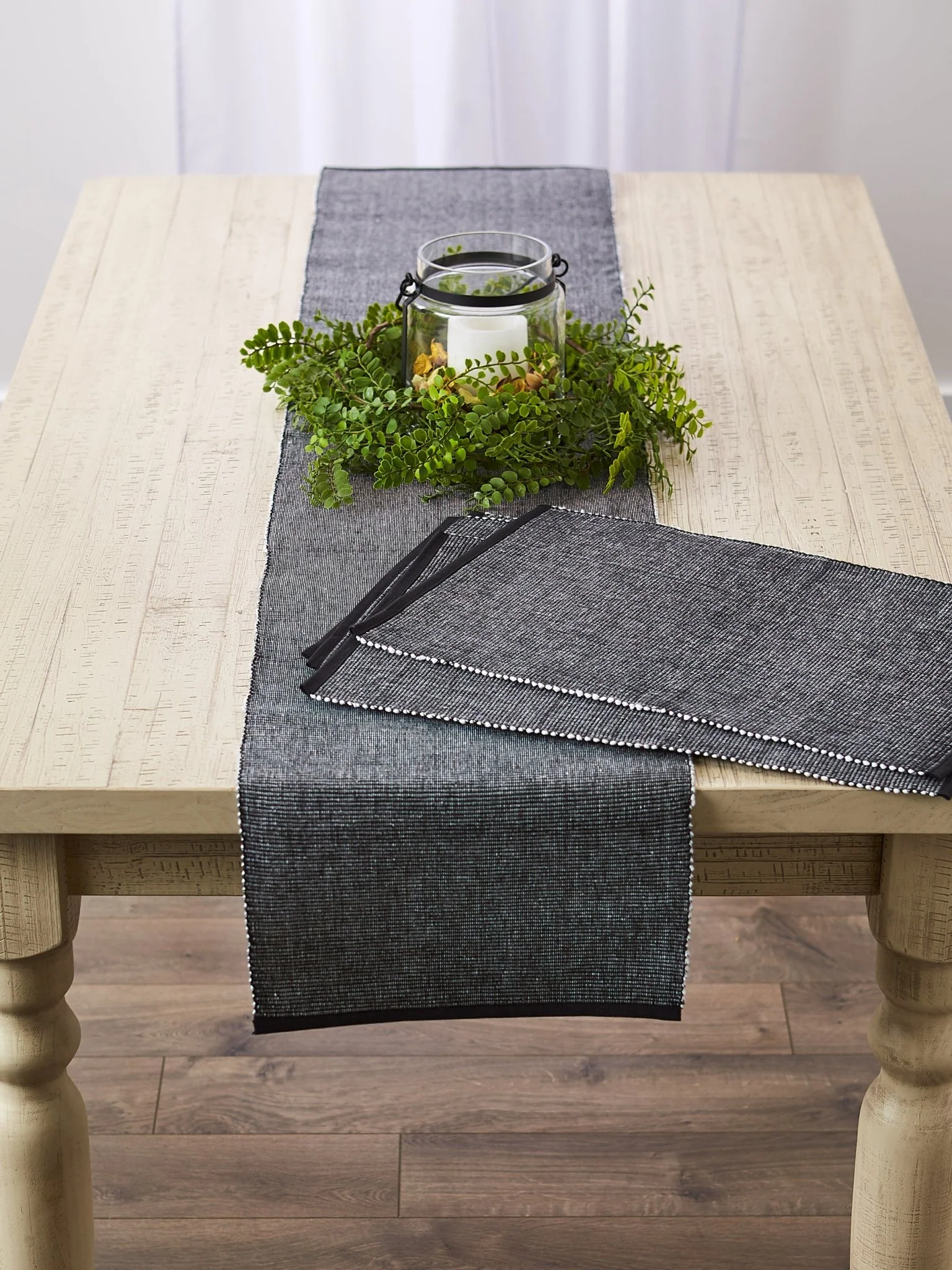 Black/White 2-Tone Ribbed Table Runner 13X72 - Image 8