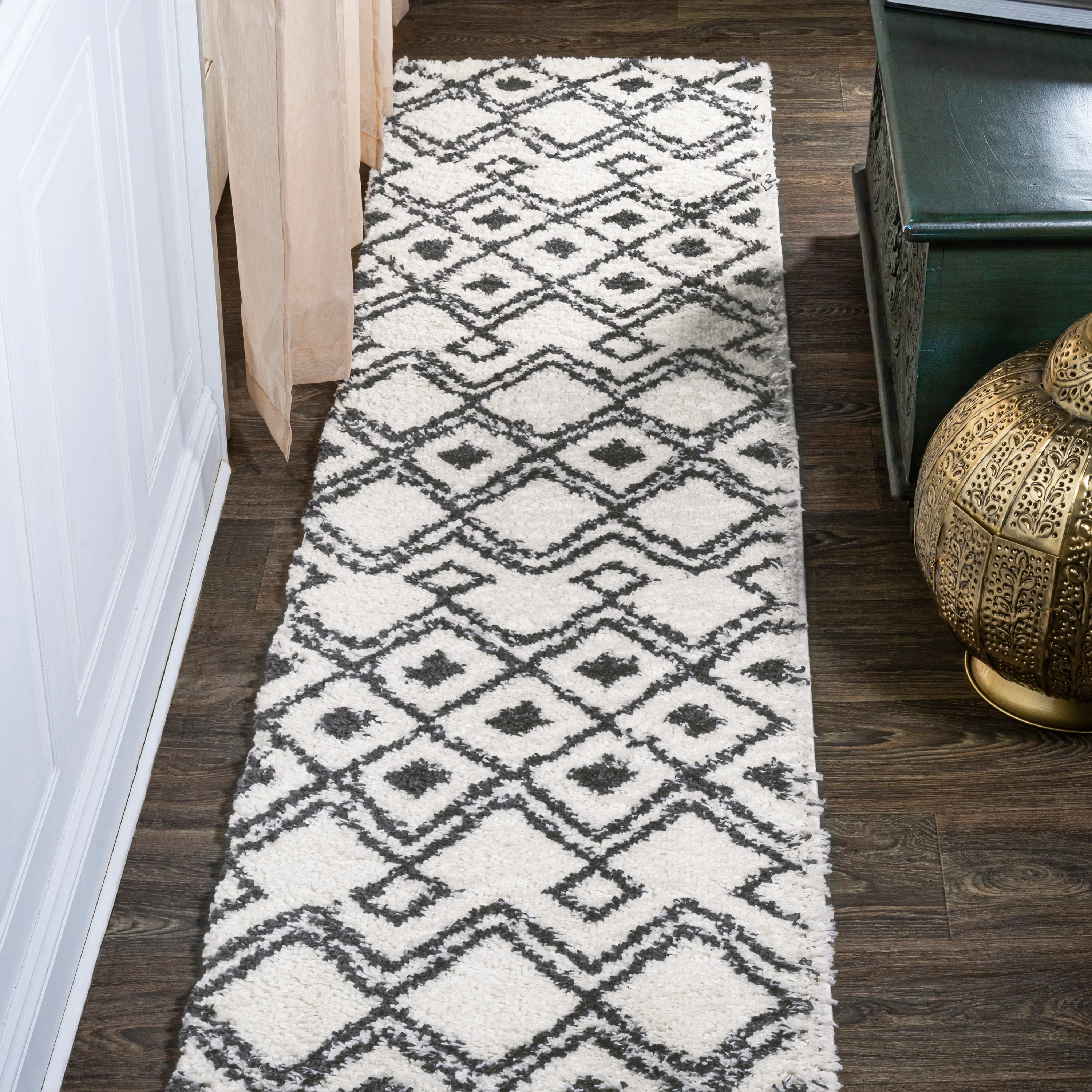 Caimari Moroccan Diamond Shag Area Rug - Image 5