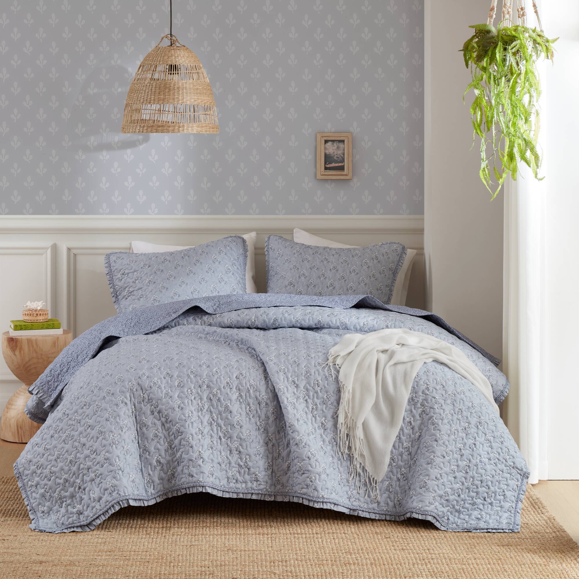 3 Piece Soft Blue Ruffle Printed Quilt Set