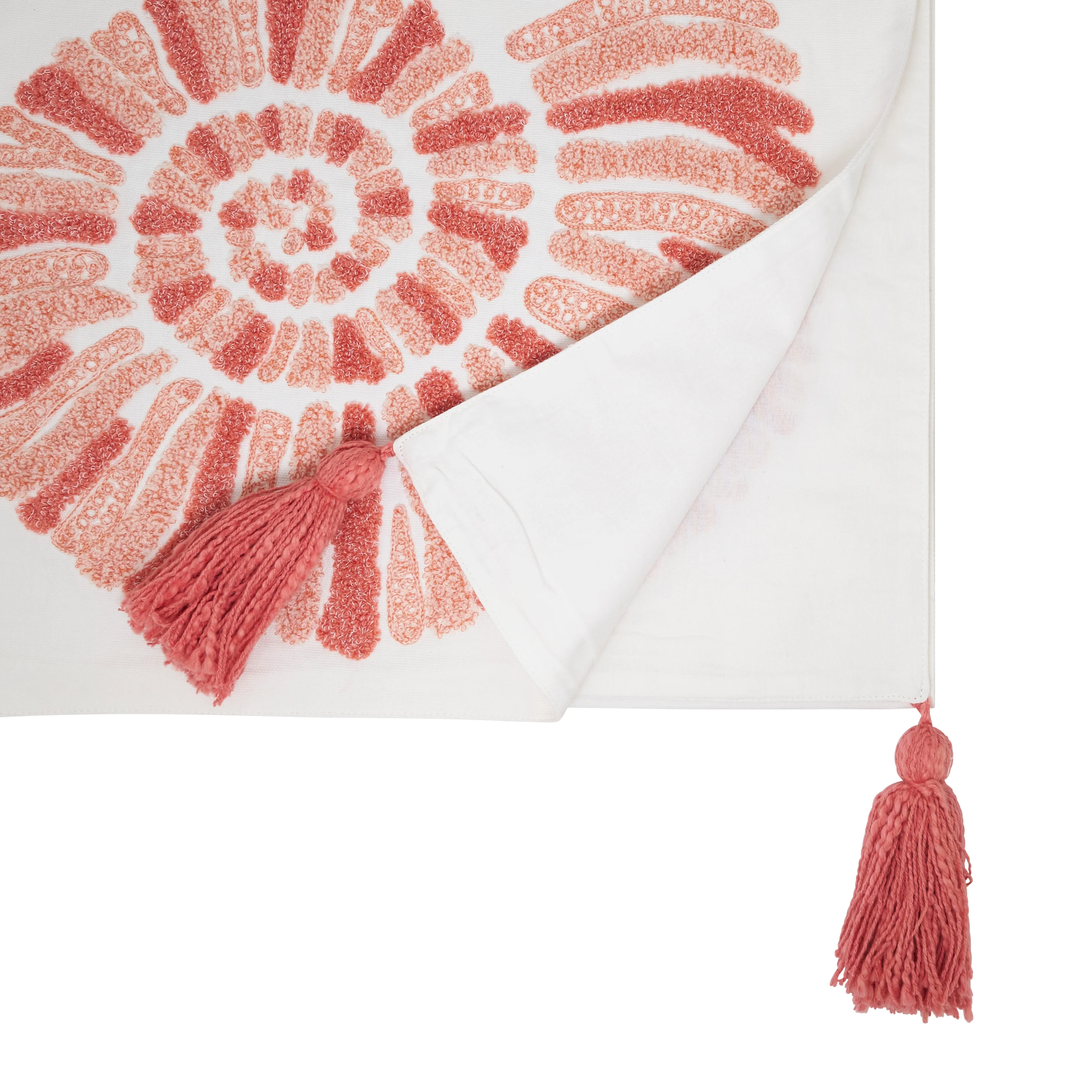 Coastal Embroidered Seashell Table Runner - Image 3