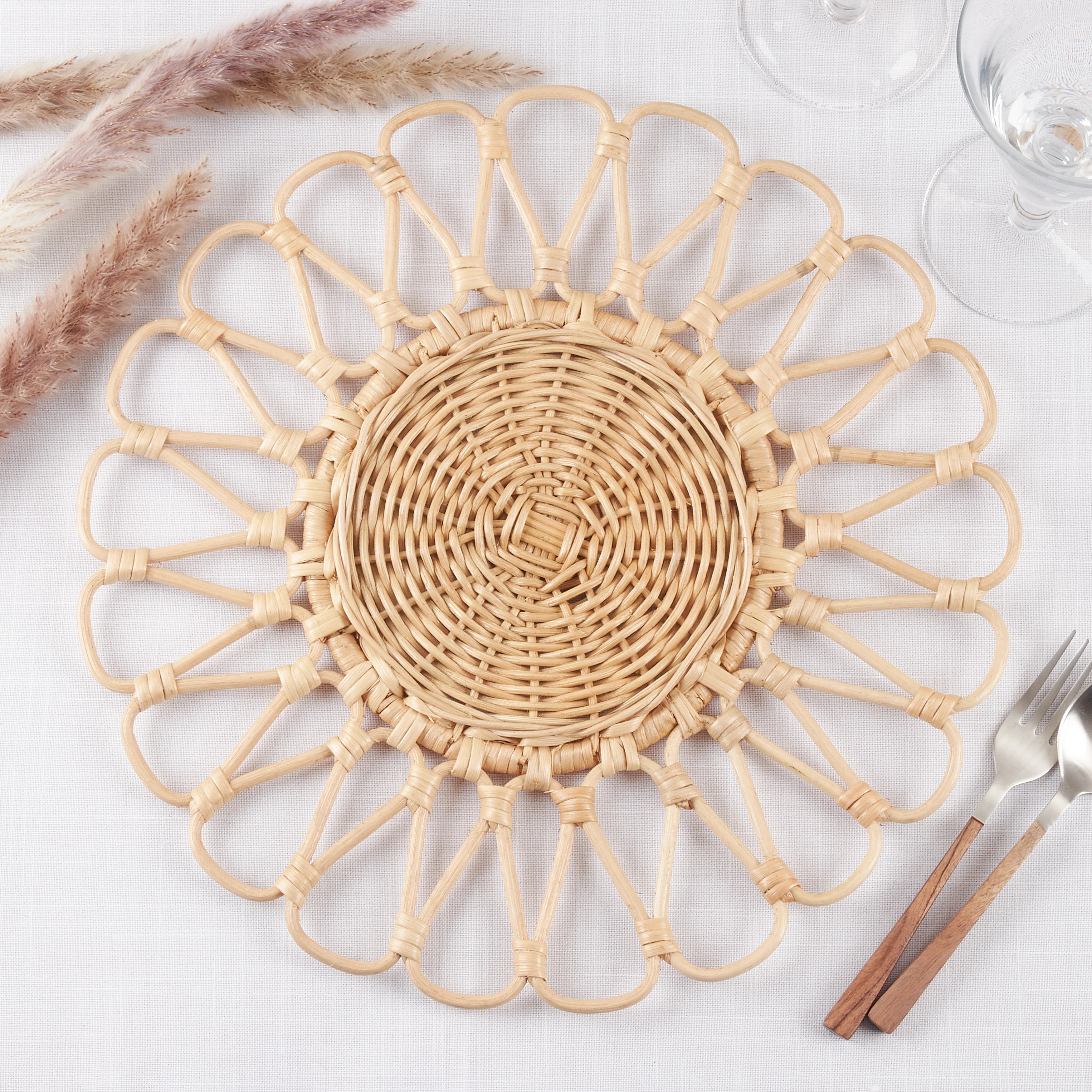 Cutwork Design Rattan Placemat, Set of 4 - Image 2