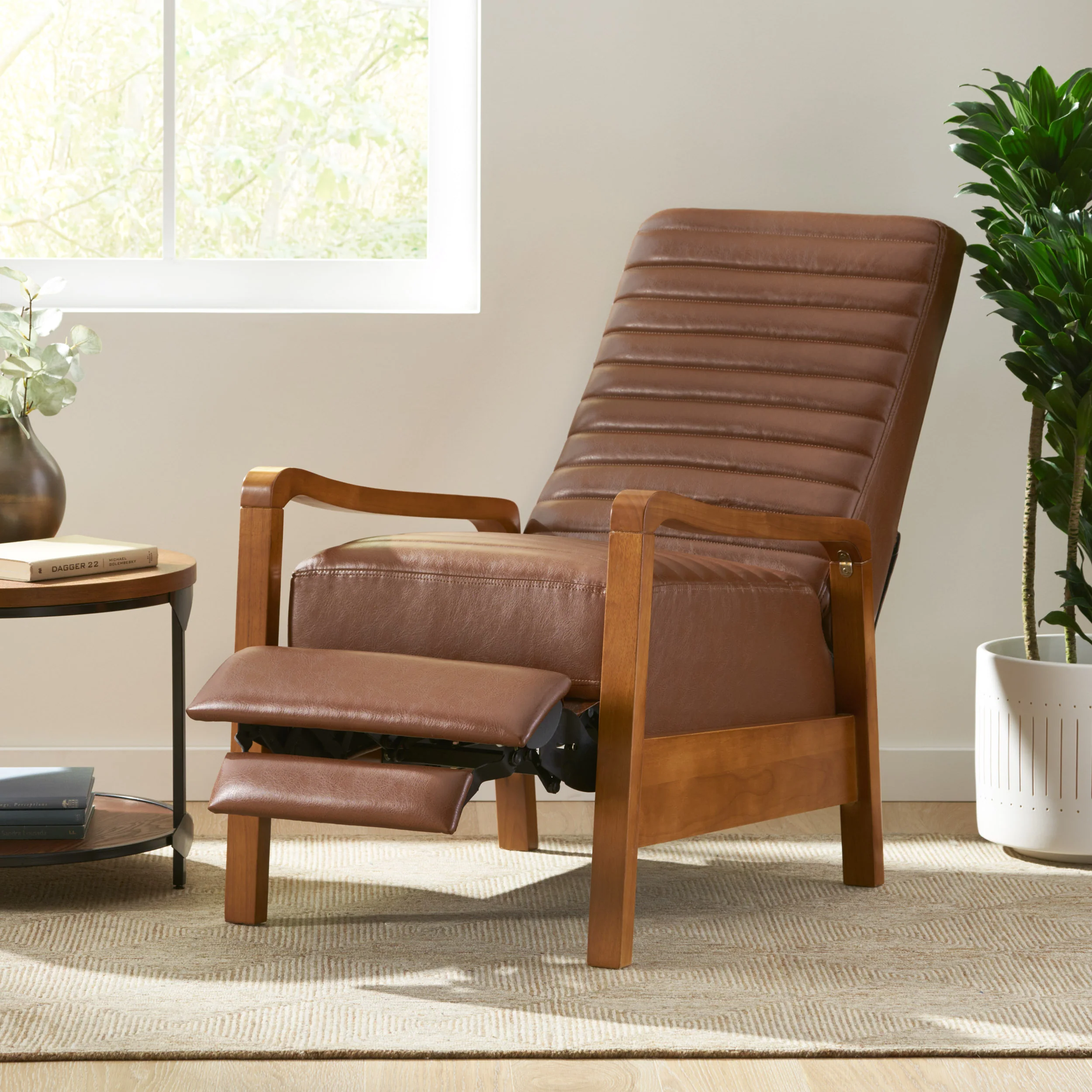 Mid-Century Modern Manual Club Recliner - Image 23