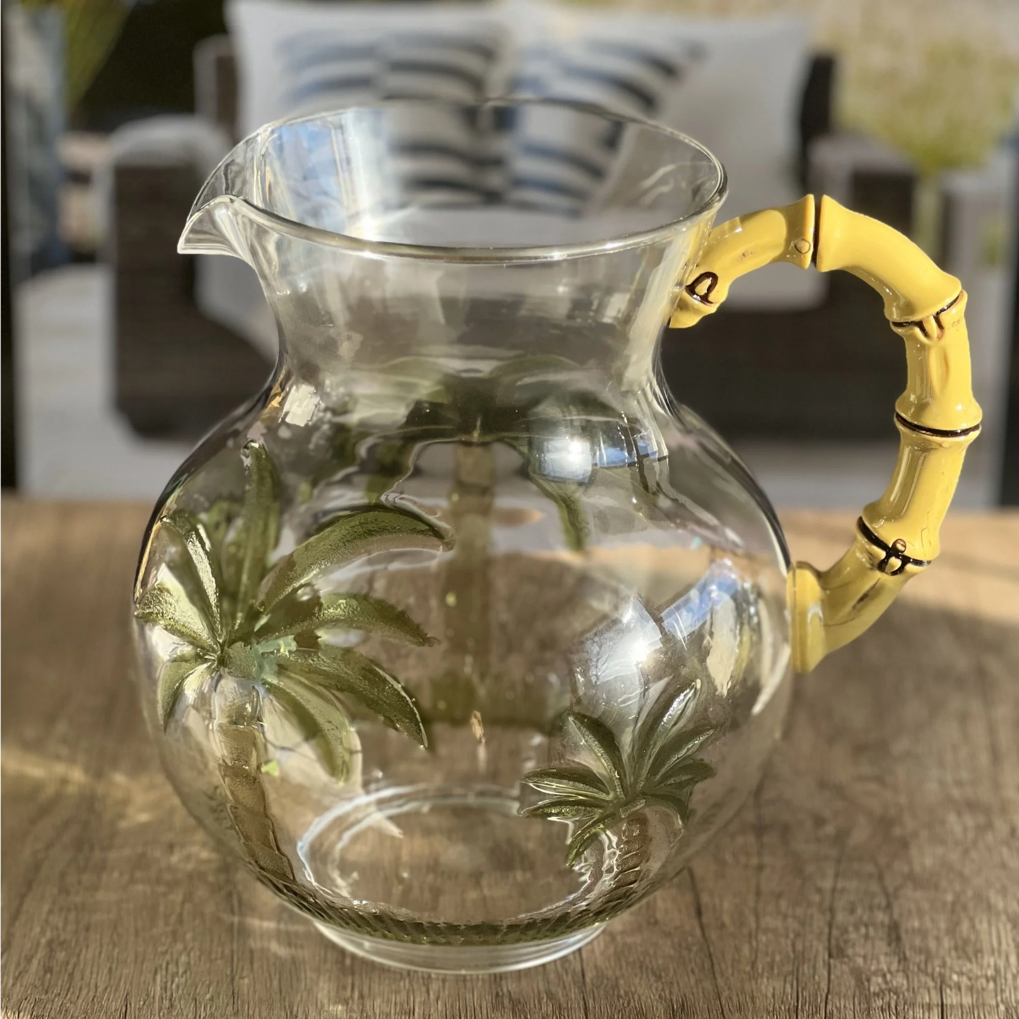 Palm Tree Design 3 Quarts Unbreakable Plastic Water Pitcher with Lid and Spout, BPA Free, Clear Acrylic - Image 5