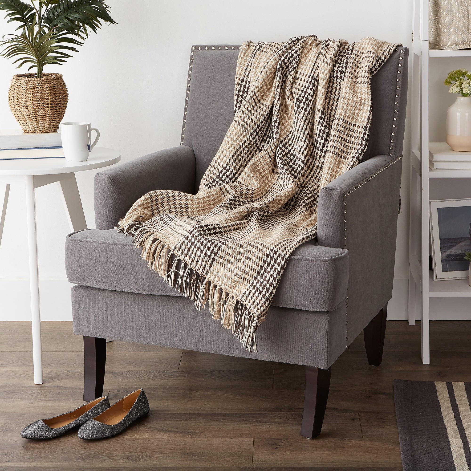 Dark Brown & Stone Houndstooth Plaid Throw - Image 2