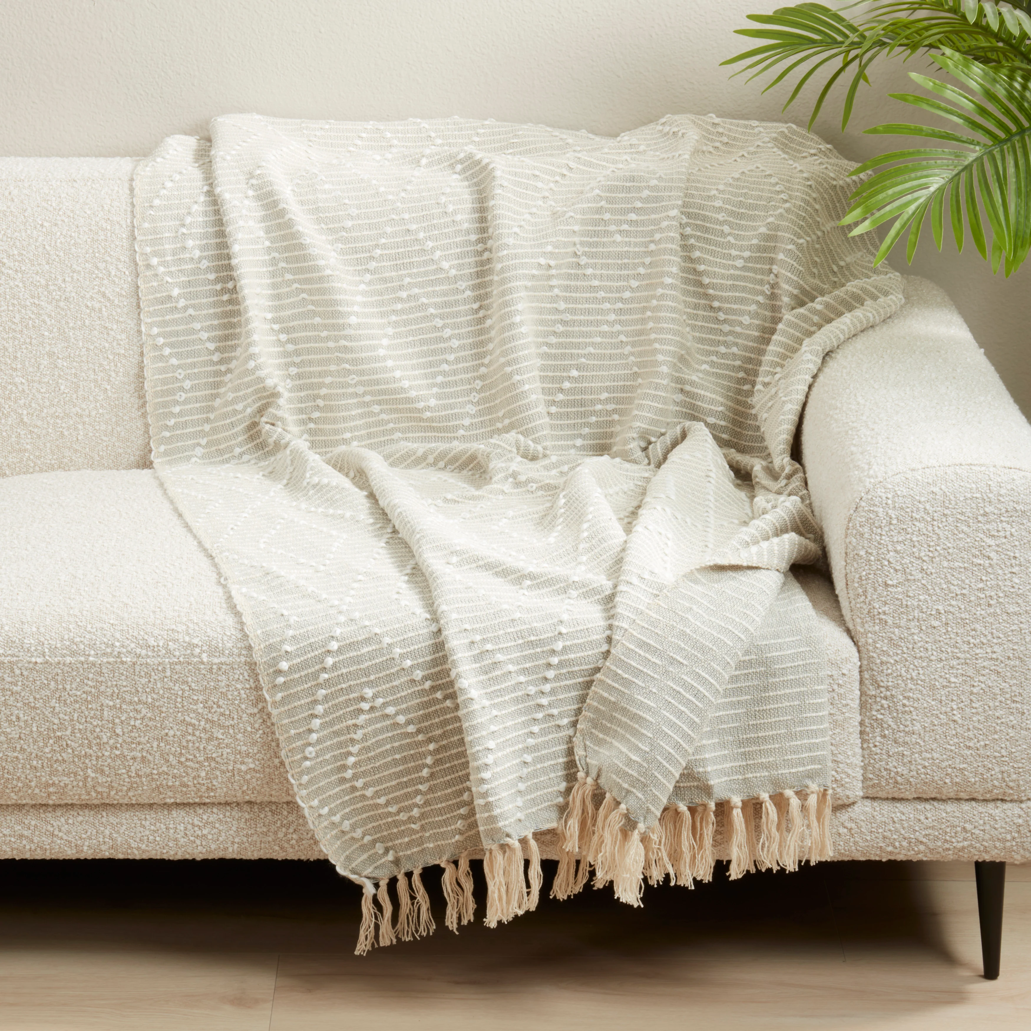 Diamond Woven Throw Blanket - Image 3