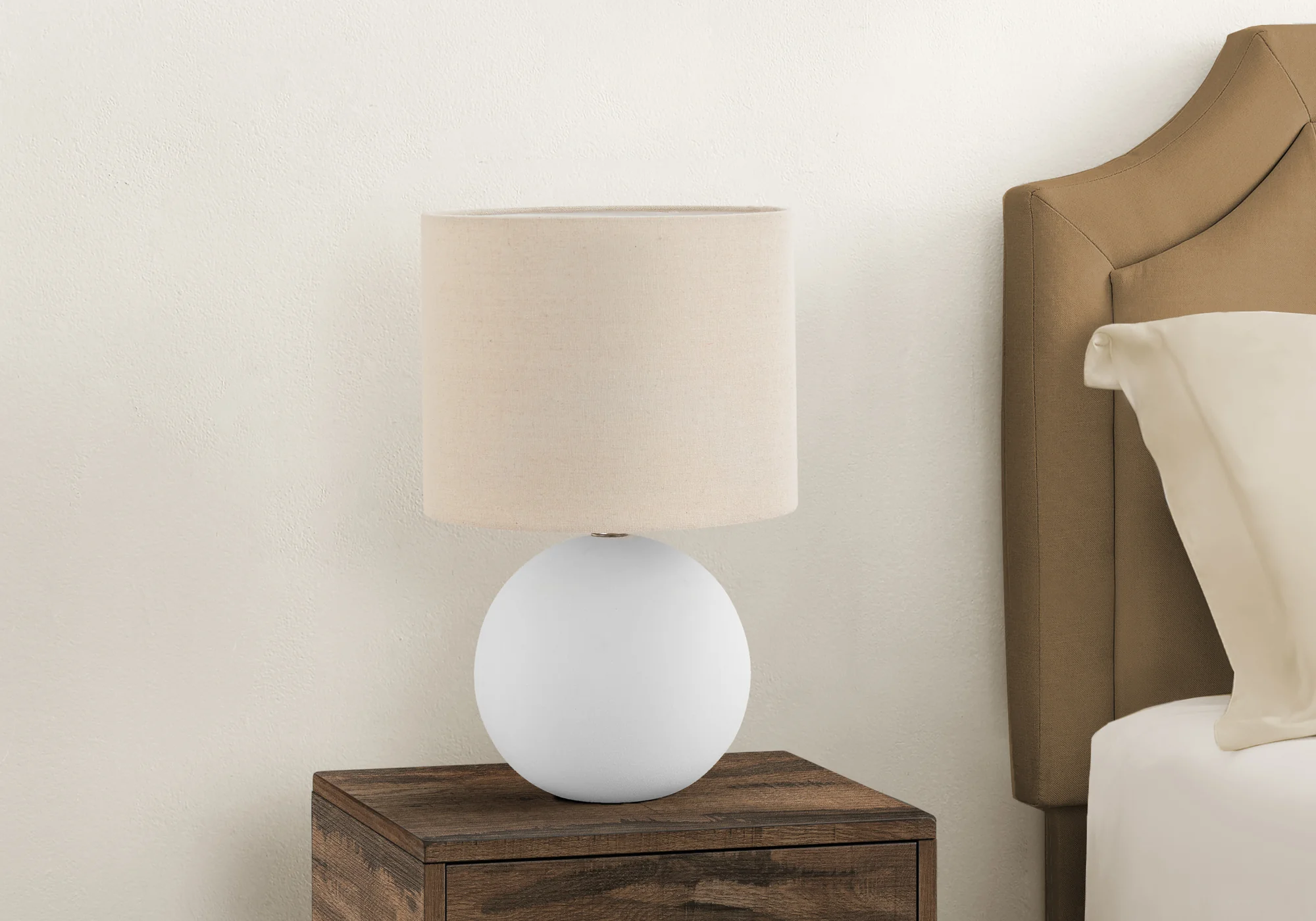 Alden Ceramic Table Lamp - Image 5