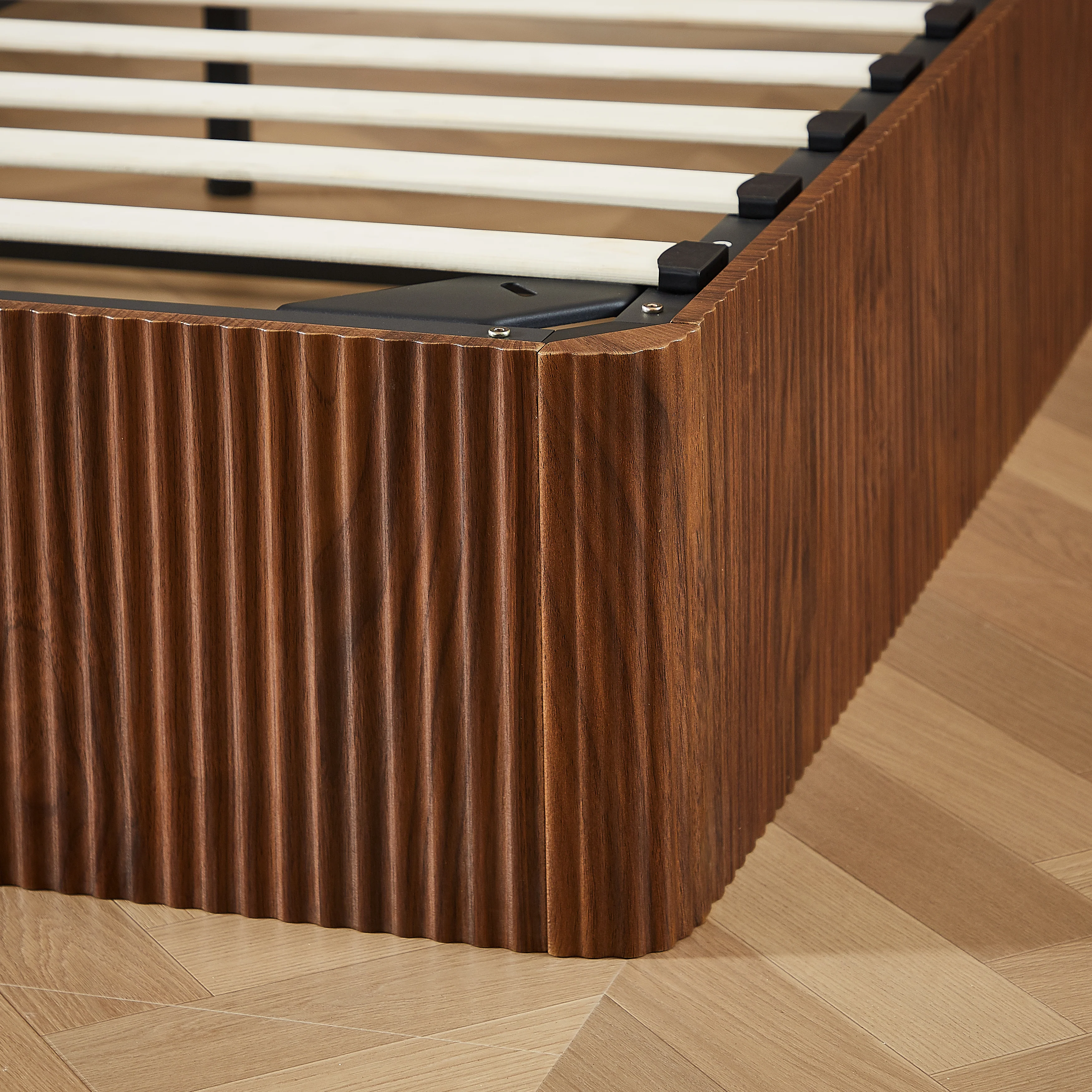Fluted Lift Up Storage Bed - Image 35