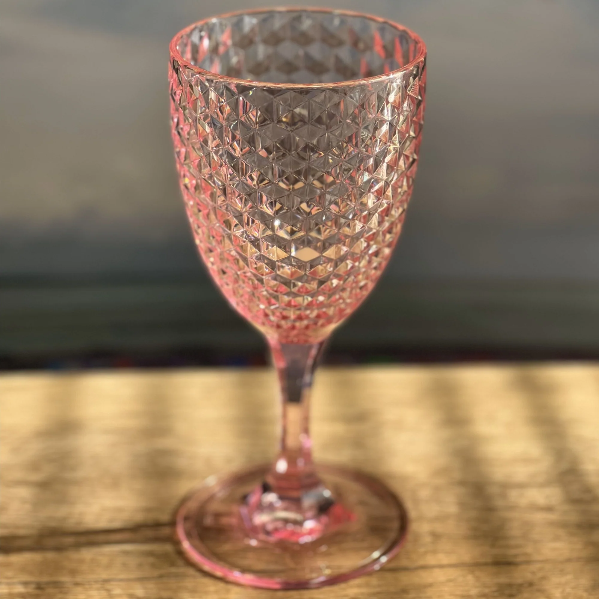 Diamond Cut Plastic Wine Glasses Set of 4, BPA Free Acrylic, Unbreakable Pink Wine Glasses, 12oz - Image 4