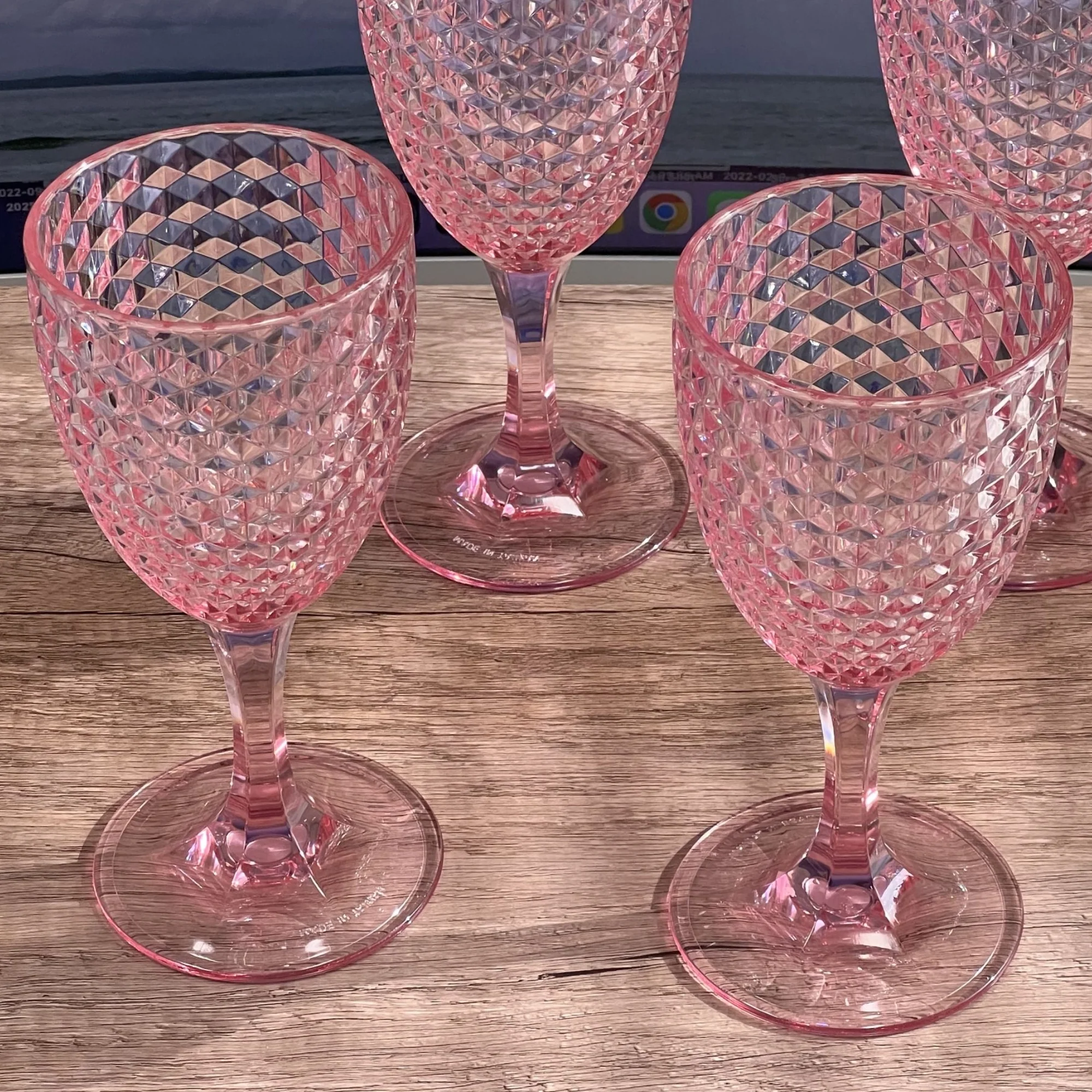 Diamond Cut Plastic Wine Glasses Set of 4, BPA Free Acrylic, Unbreakable Pink Wine Glasses, 12oz - Image 5