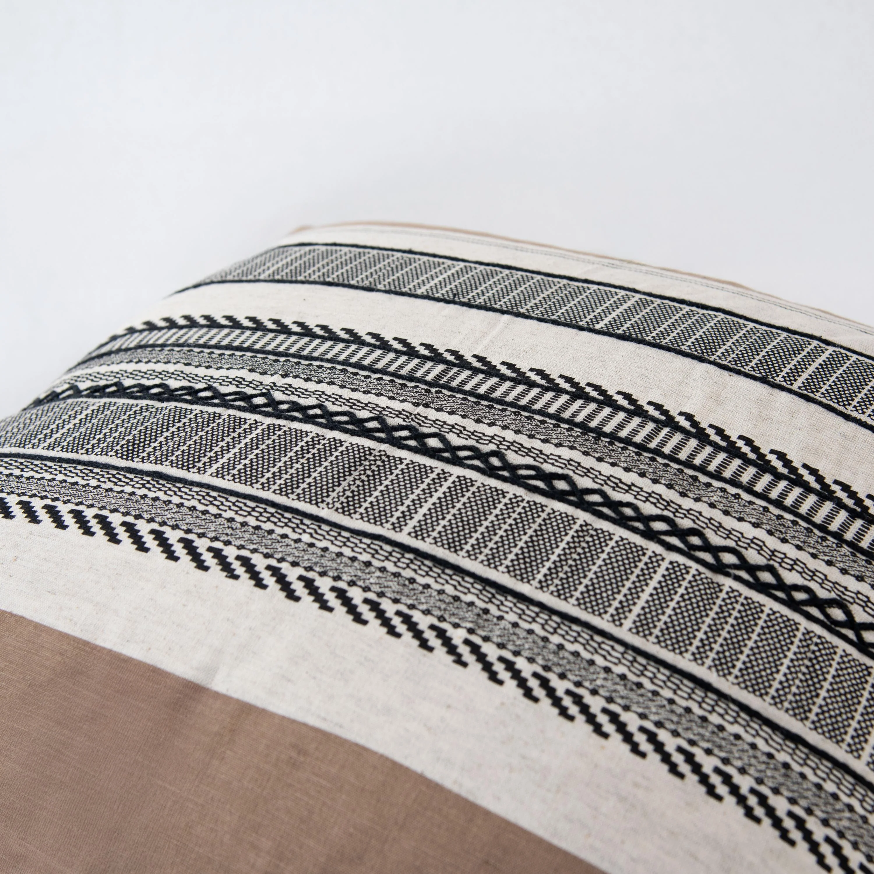 Embroidered Pattern Blocked Decorative Throw Pillow - Image 3
