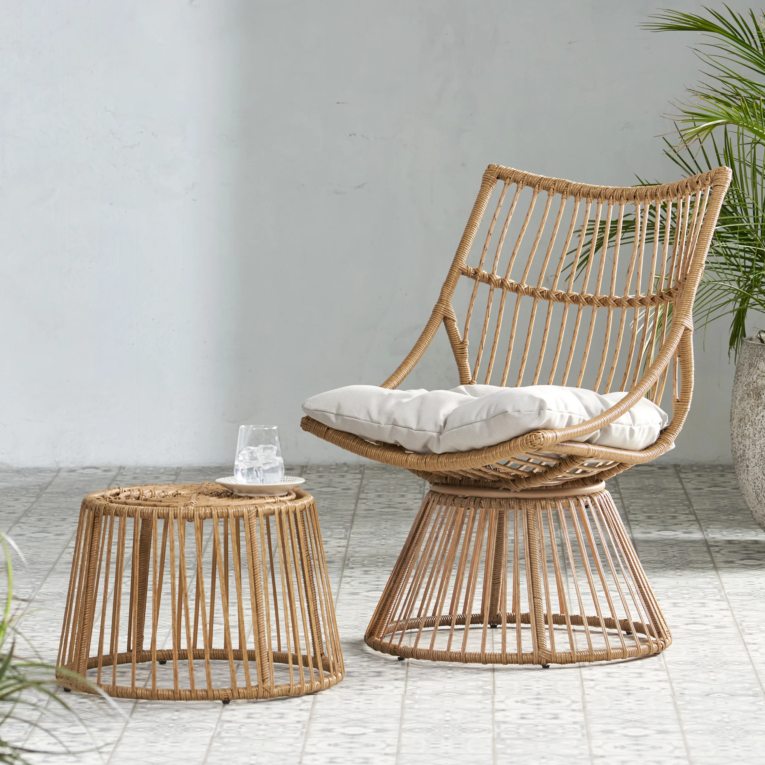 Enduring 2-Piece Rattan Patio Set with Club Chair and Side Table - Image 7