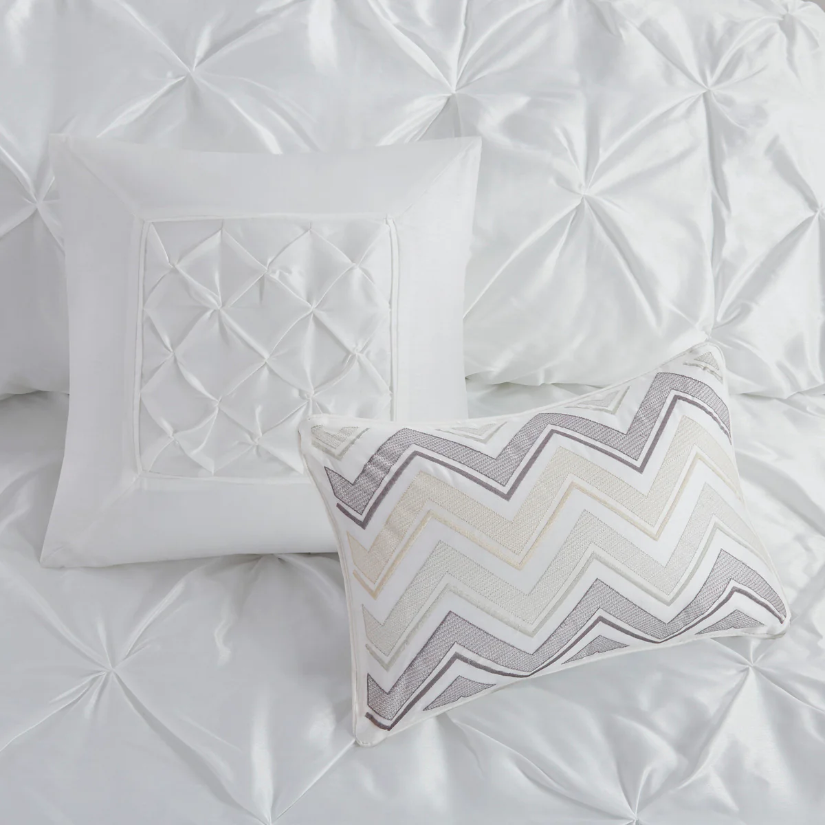 7 Piece White Tufted Comforter Set - Image 11
