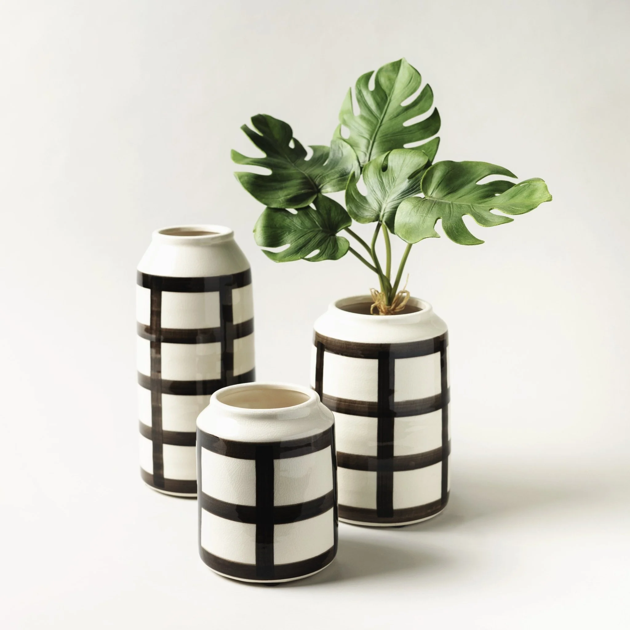 Ivory and Black Terra Cotta 6"H Vase - Image 2