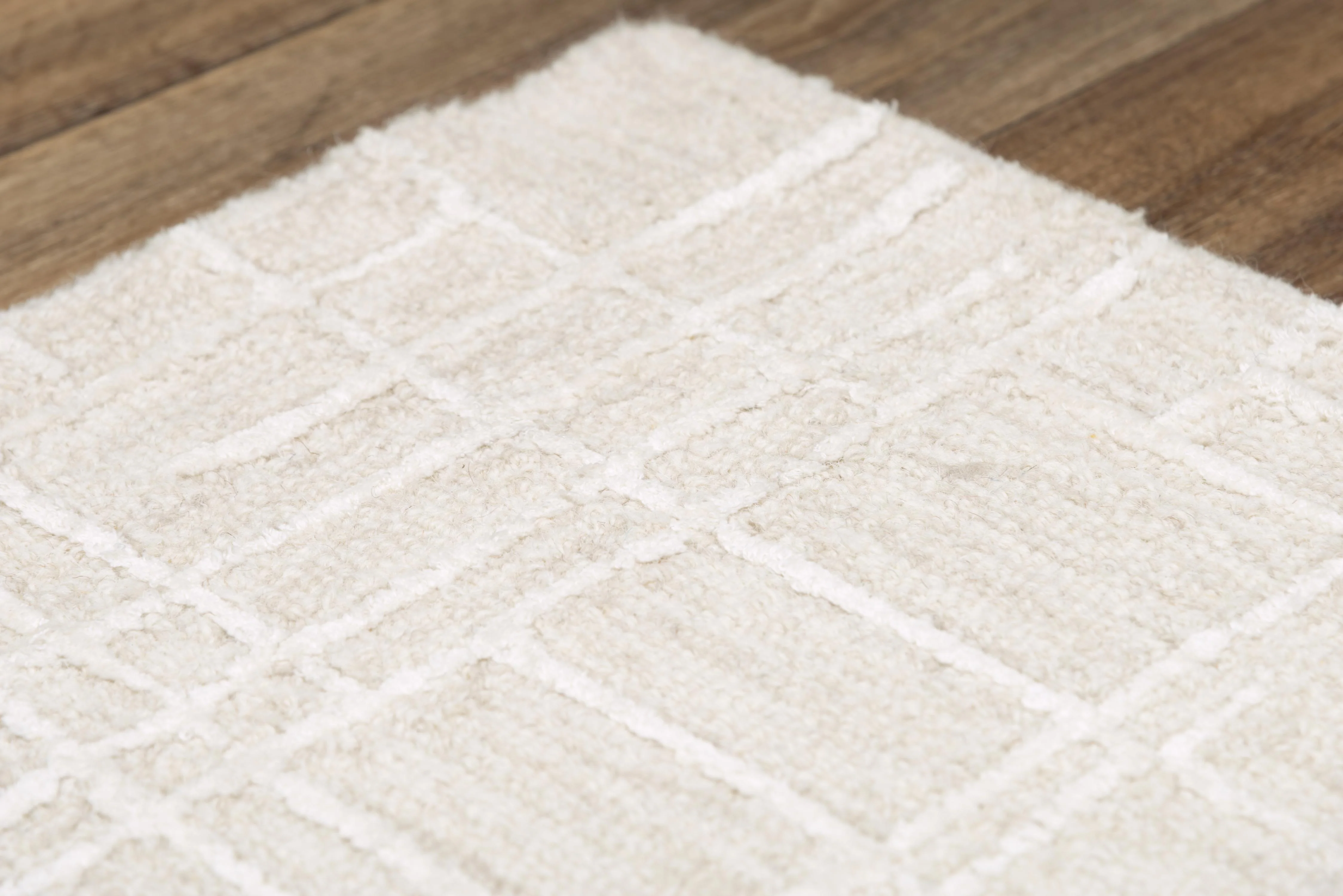 Jazz Hand Tufted Geometric Area Rug - Image 9