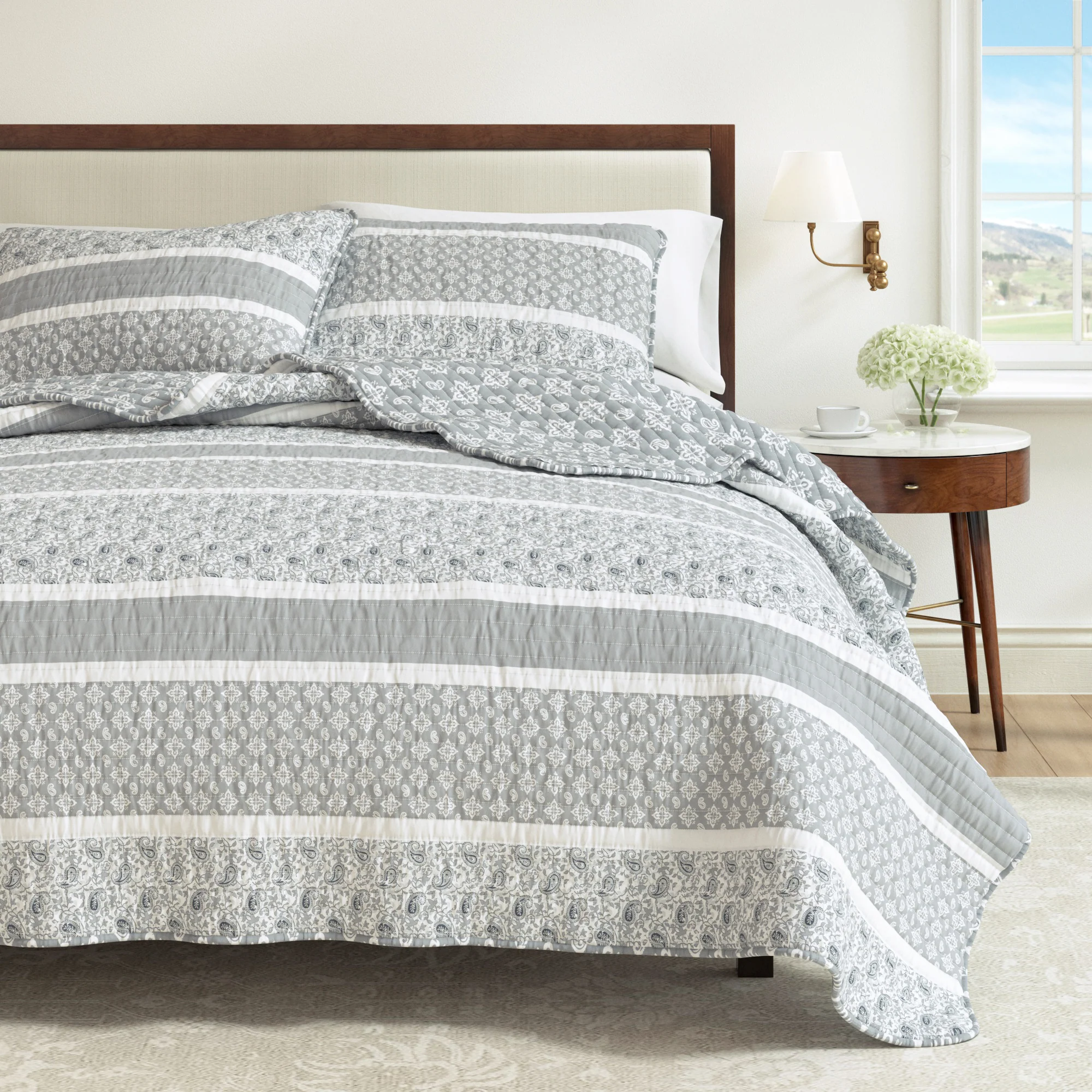 Paisley Patchwork Stripe Reversible Quilt Set with Shams - Image 14
