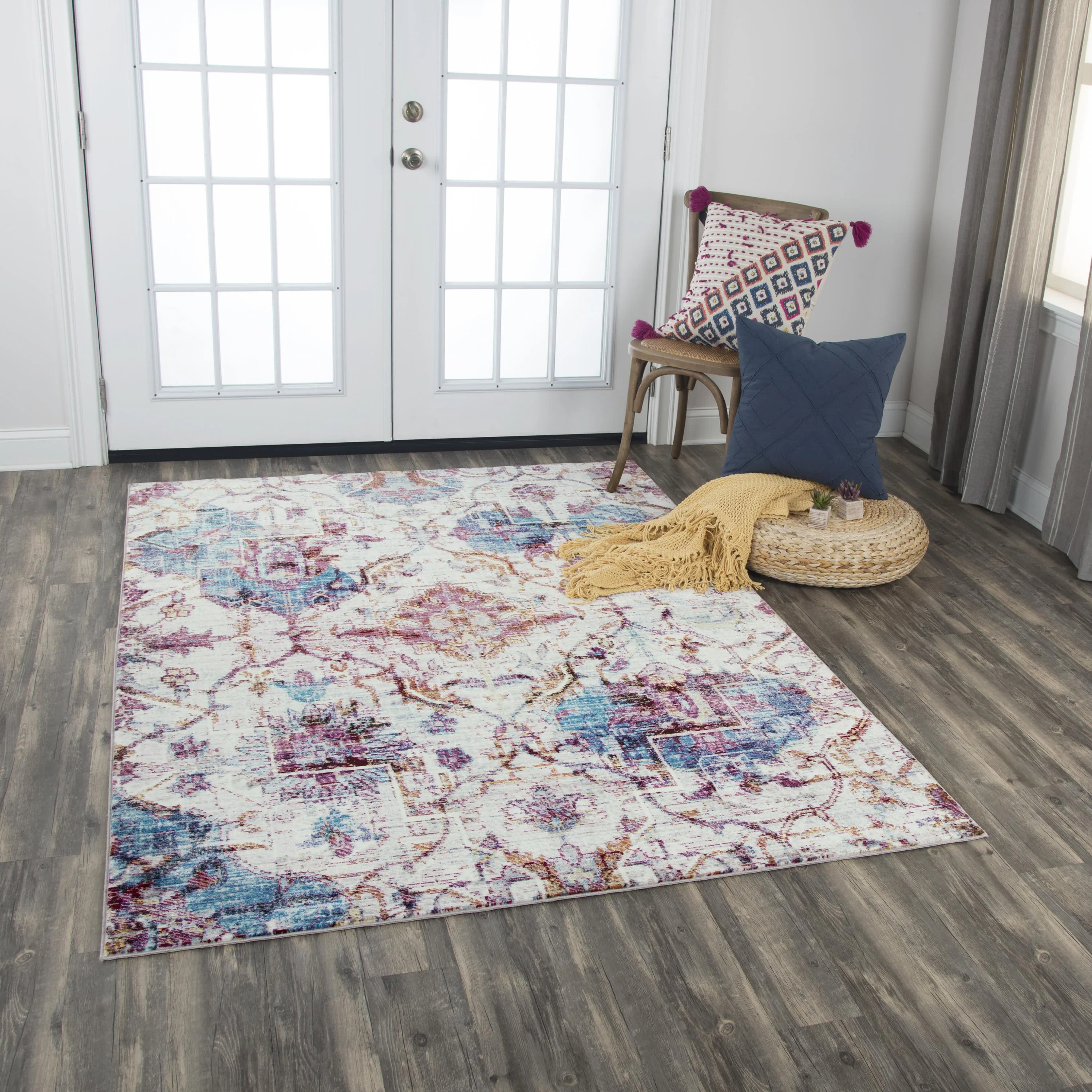 Power Loomed Vine/Diamond Area Rug - Image 2