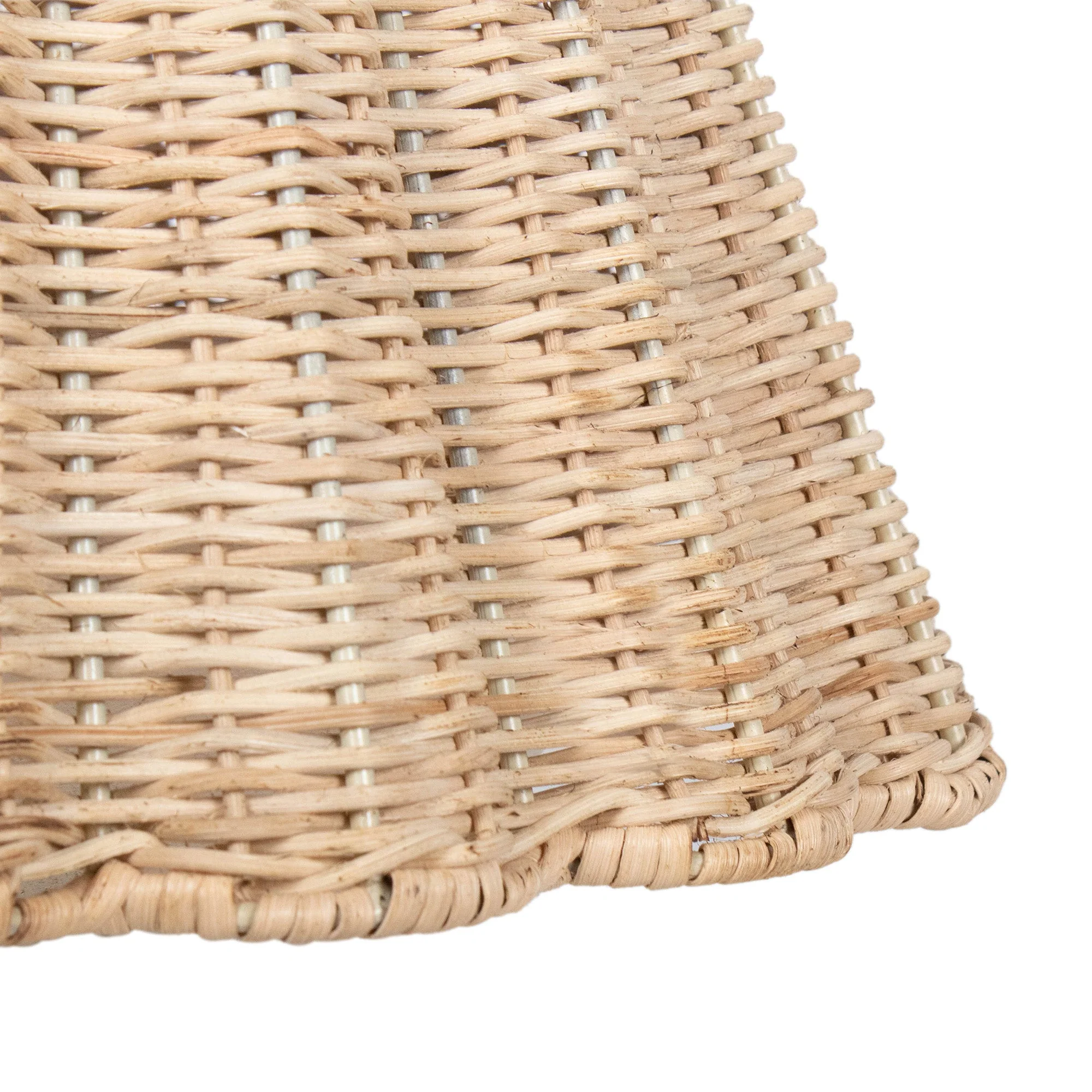 Rattan Scalloped Pendant - Image 3