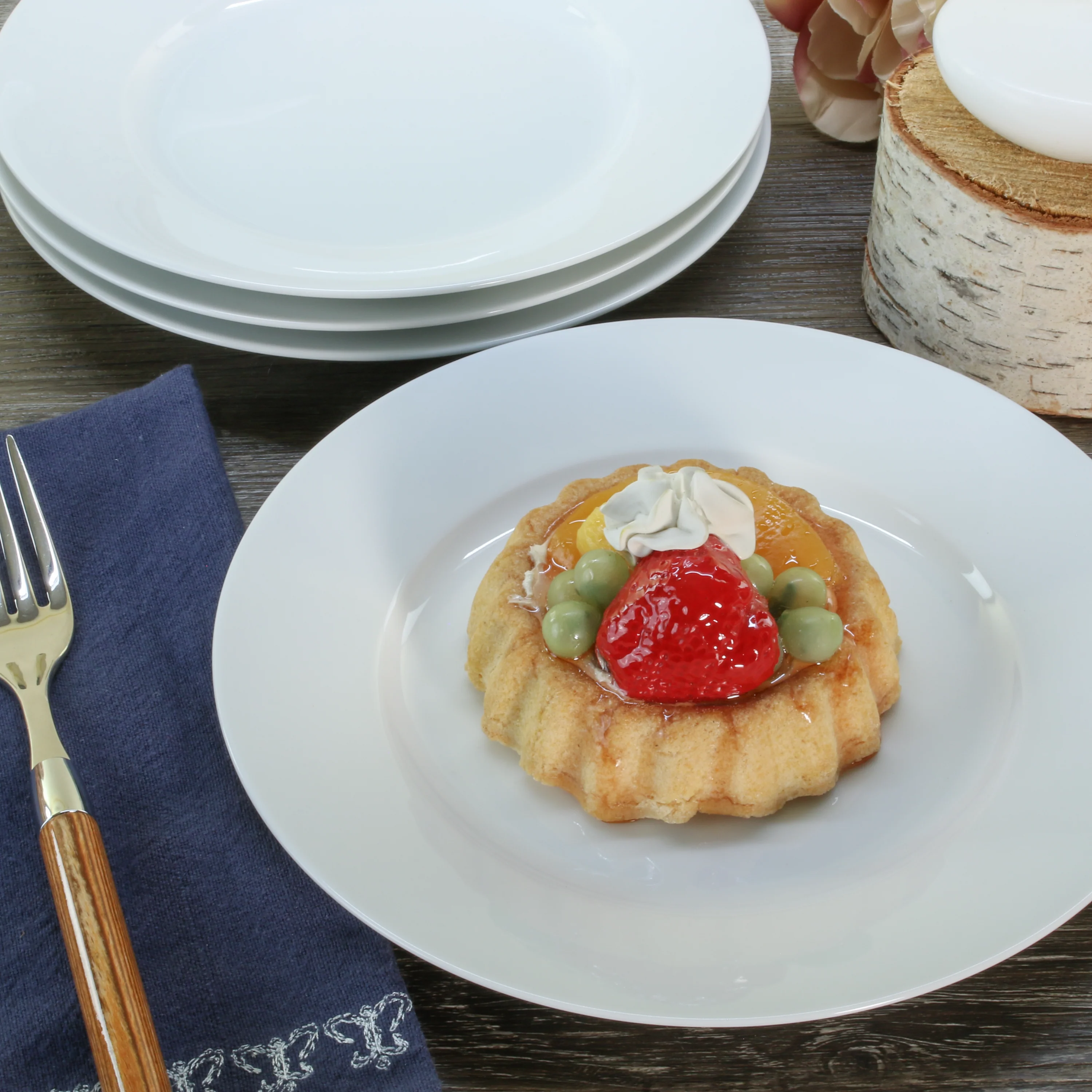 Rim set of 4 Salad Plates - Image 2