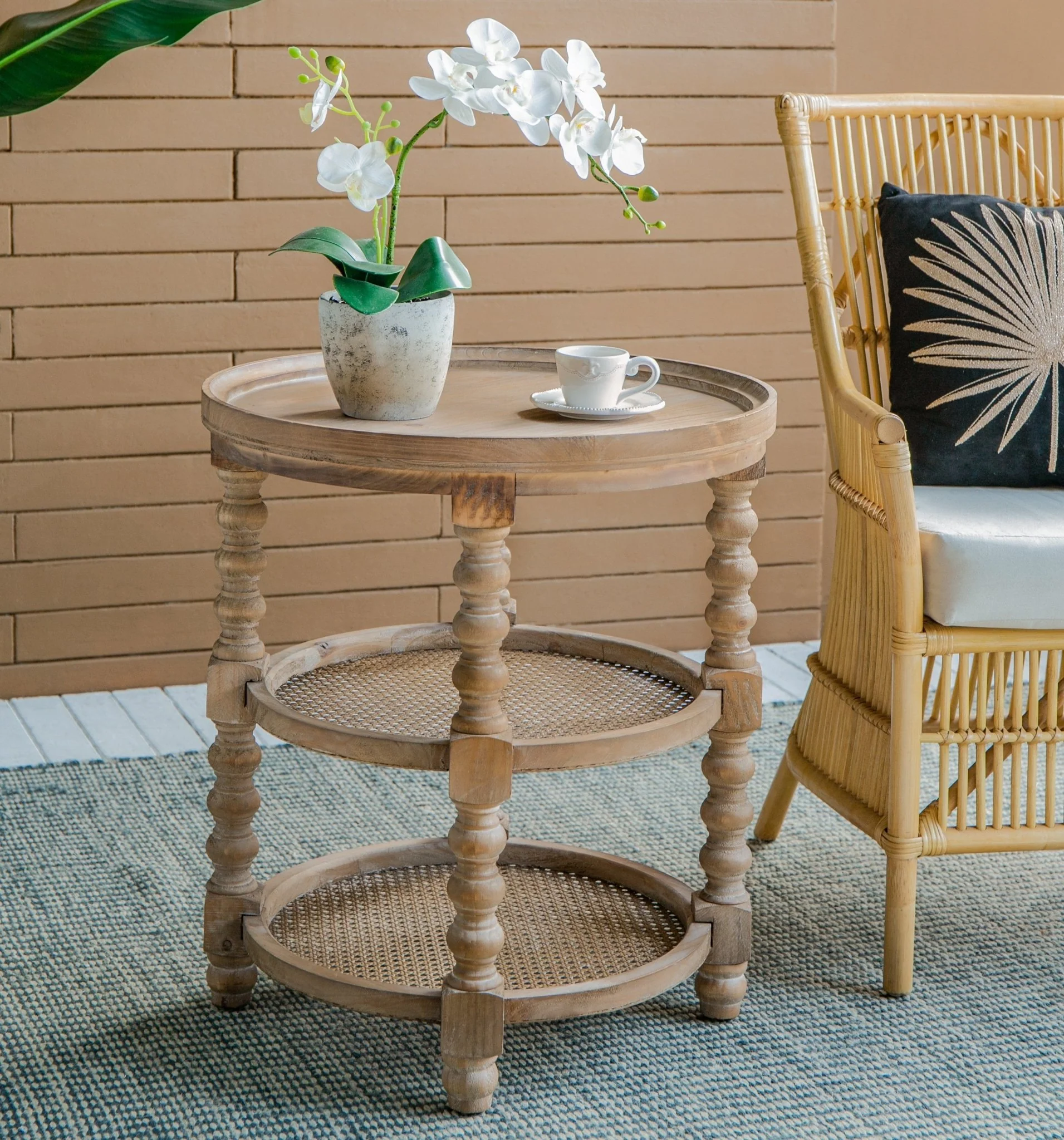 Round 3-Tiered Side Table with Turned Legs - Image 2