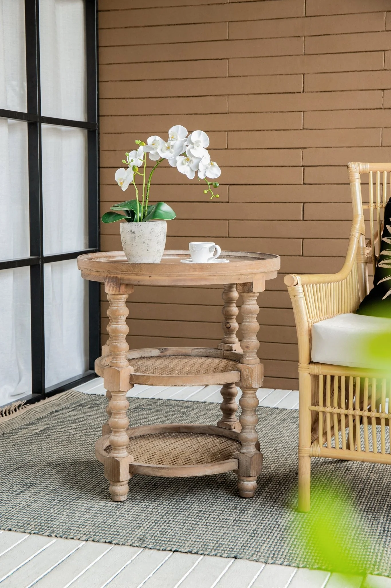Round 3-Tiered Side Table with Turned Legs - Image 8