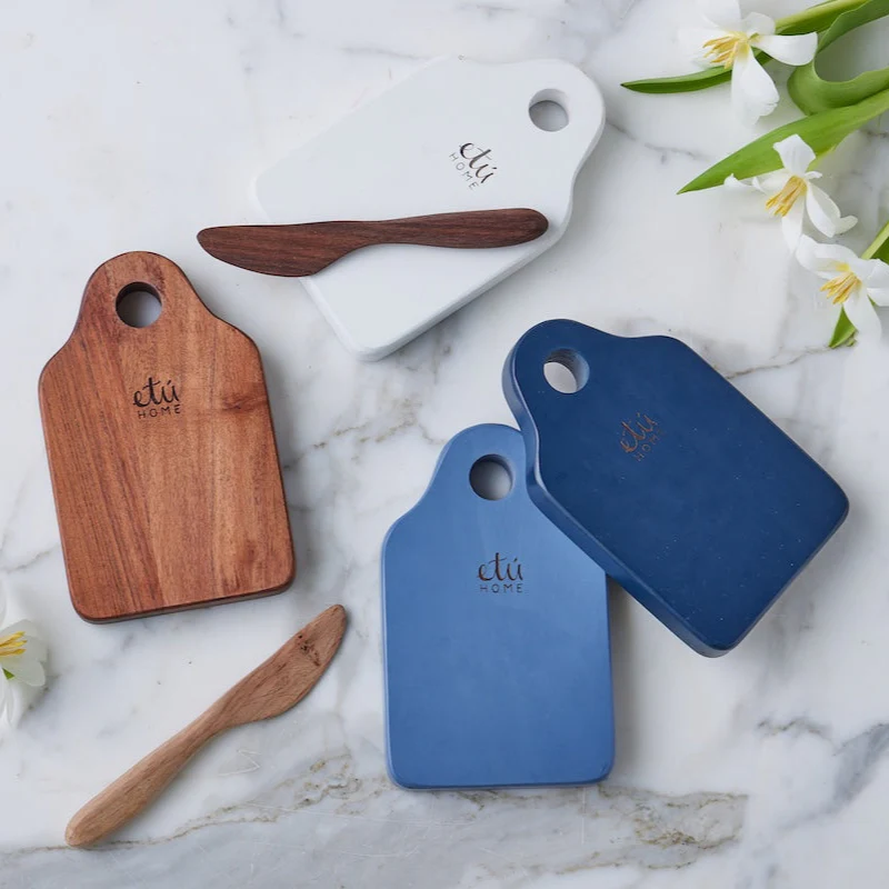 Small Dutch Cheese Board with Spreader - Image 2