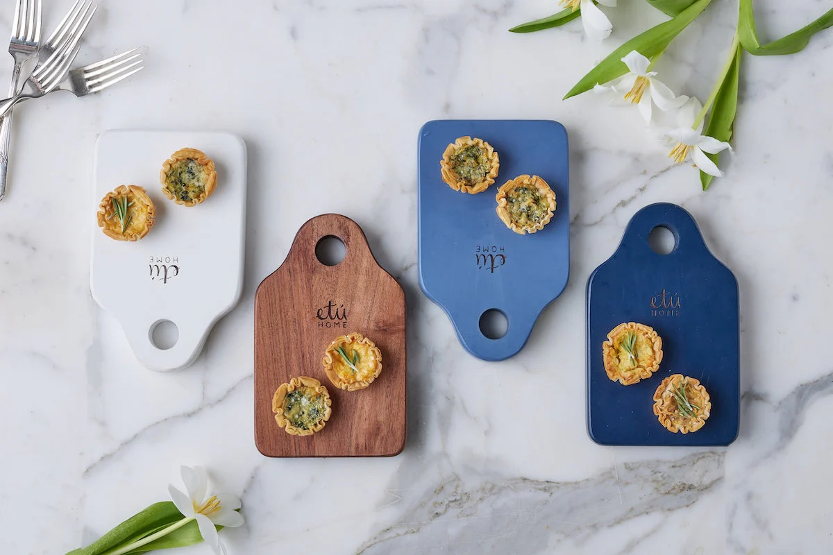 Small Dutch Cheese Board with Spreader - Image 3