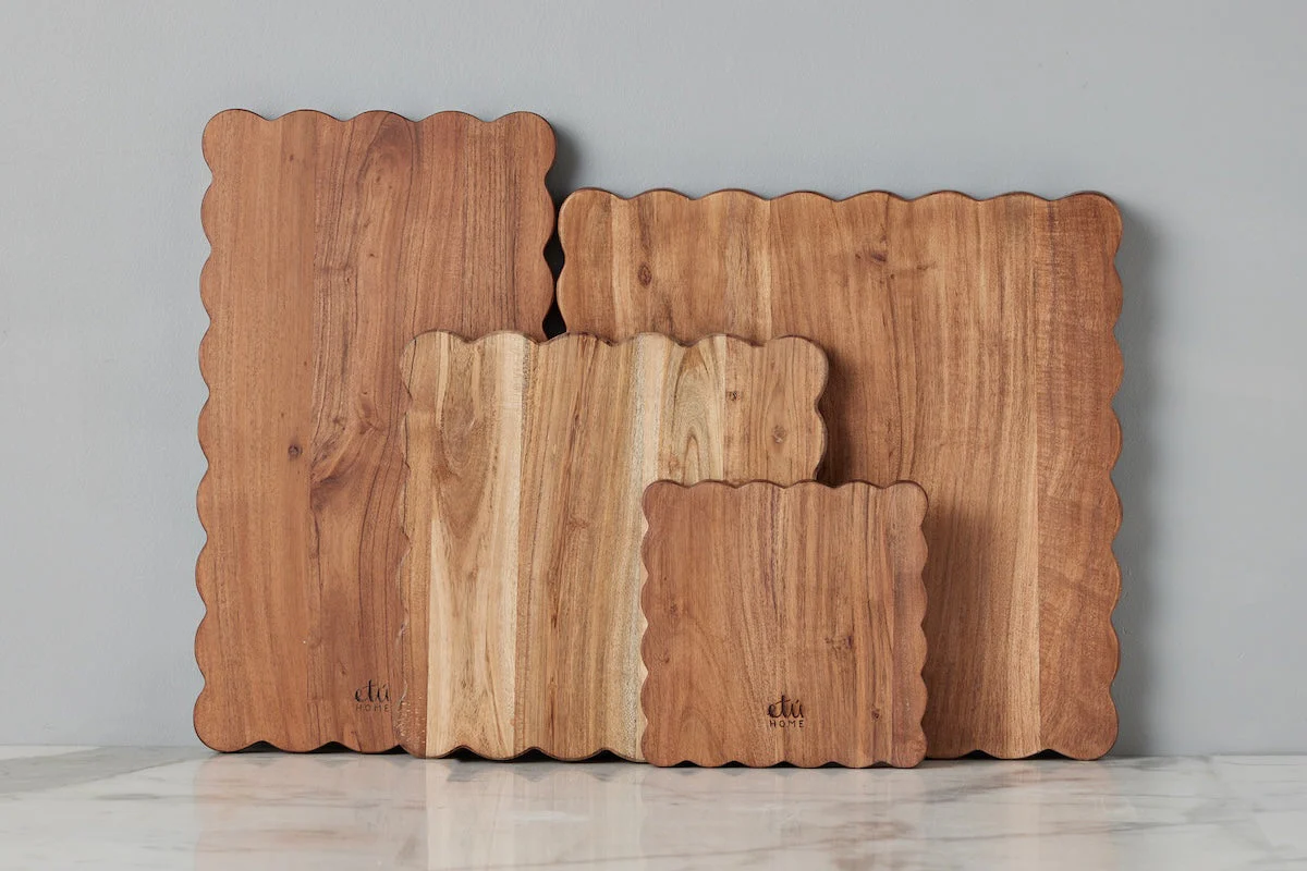 Square Scalloped Cutting Board - Image 2
