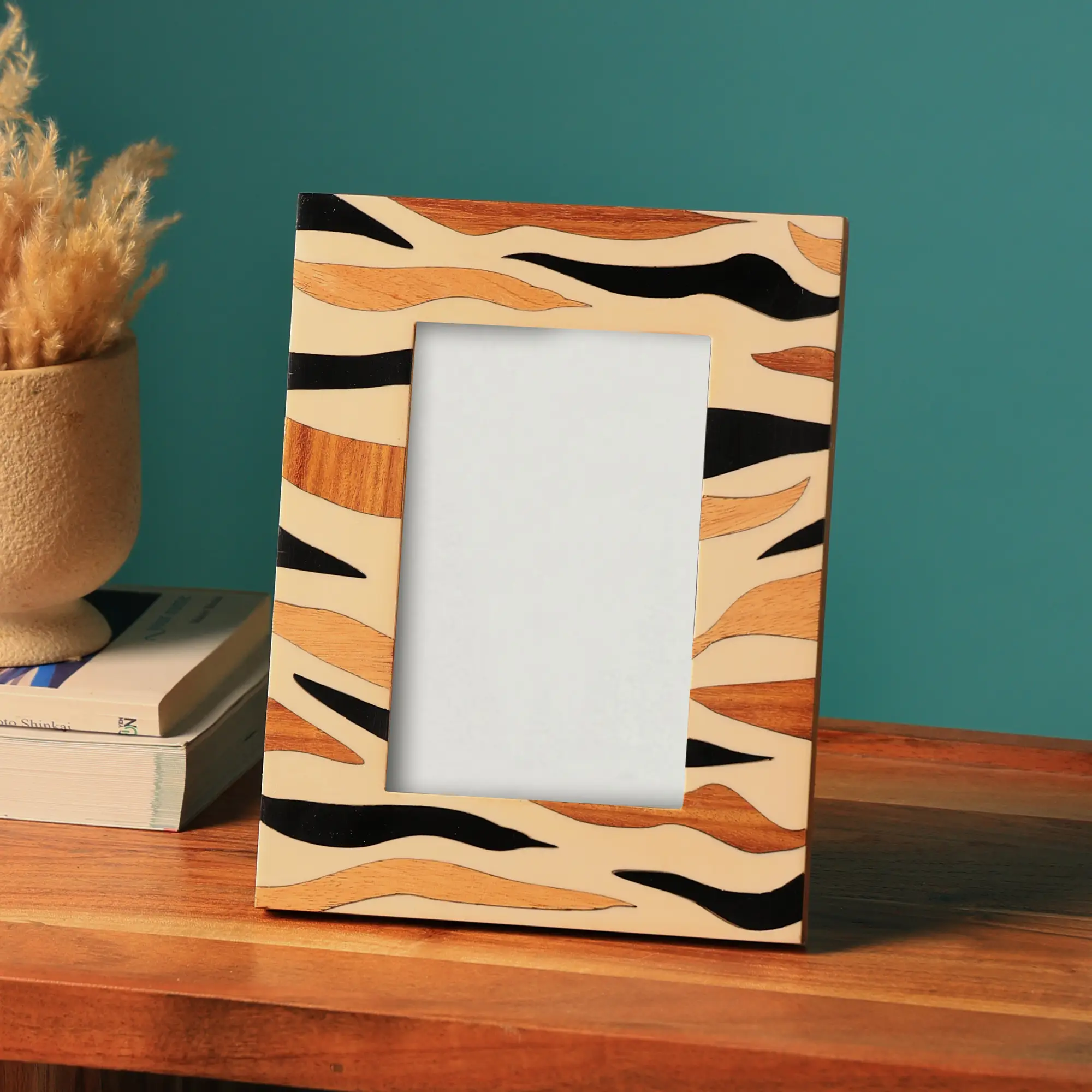 Wave Inlay Photo Frame - Image 2