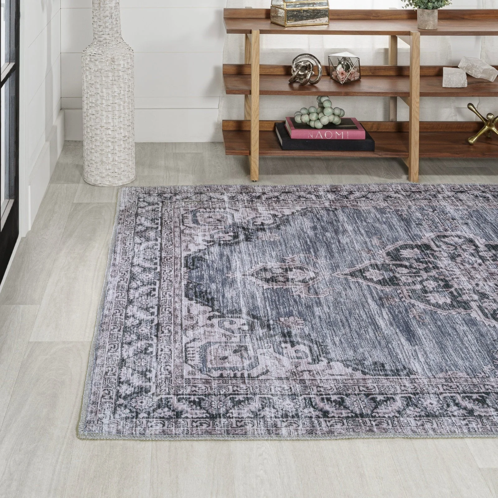 Wincer Chenille Cottage Medallion Machine-Washable Area Rug - Image 3