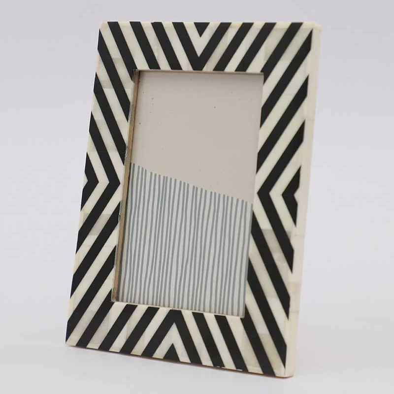Zebra Stripe Bone Frame - Image 3